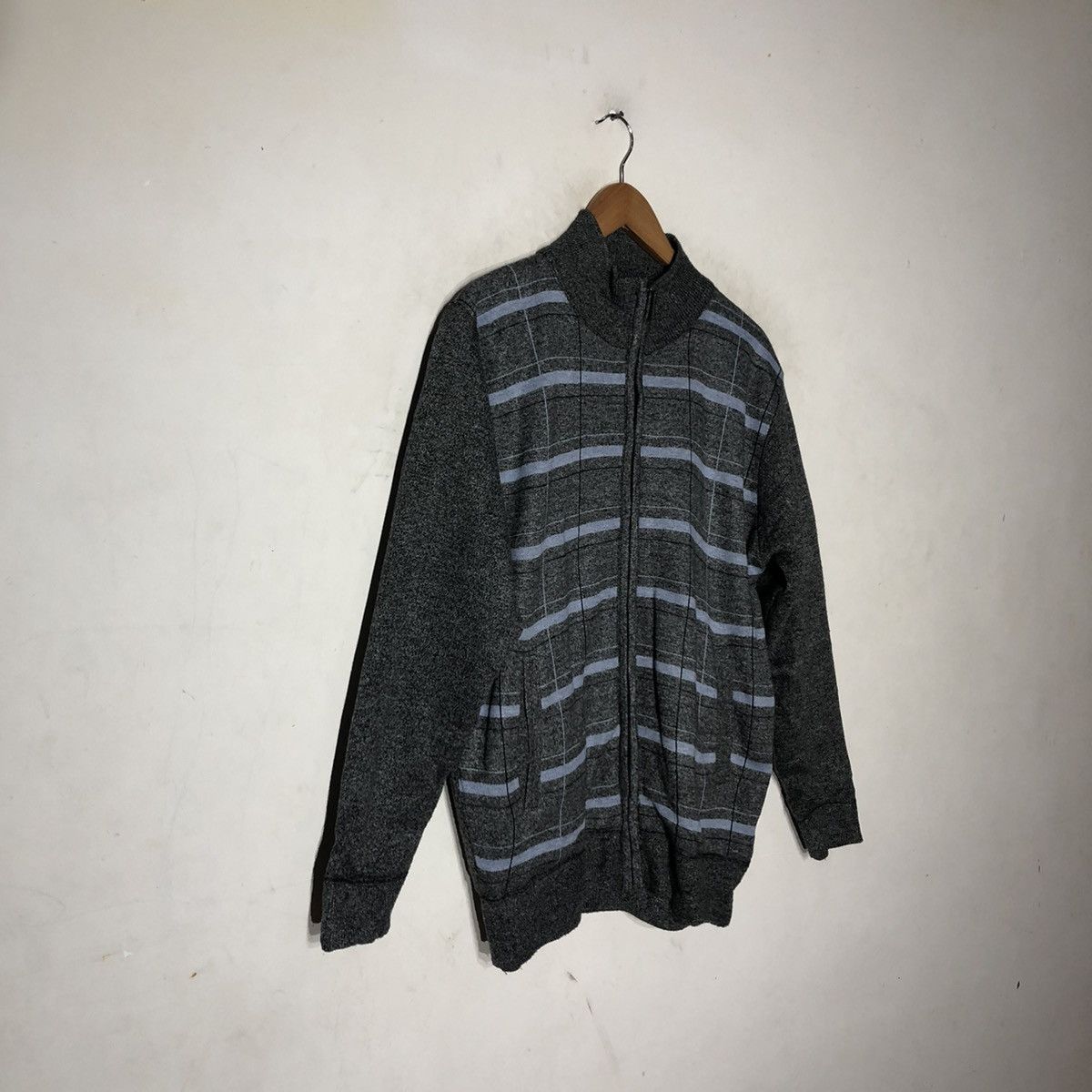Vintage VINTAGE VERA VALENTINO LIGHT CARDIGAN NICE DESIGN Size US L / EU 52-54 / 3 - 3 Thumbnail
