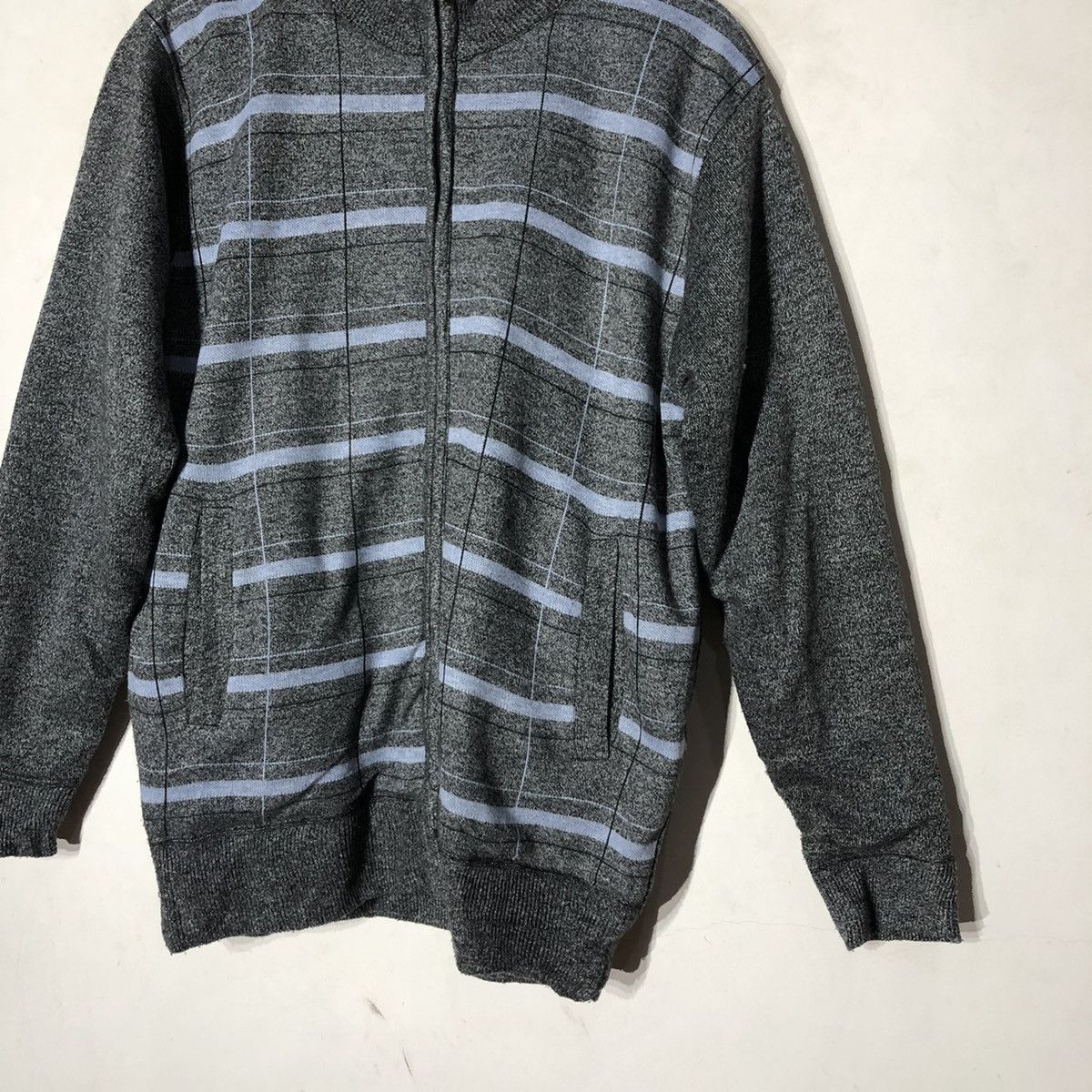 Vintage VINTAGE VERA VALENTINO LIGHT CARDIGAN NICE DESIGN Size US L / EU 52-54 / 3 - 4 Thumbnail