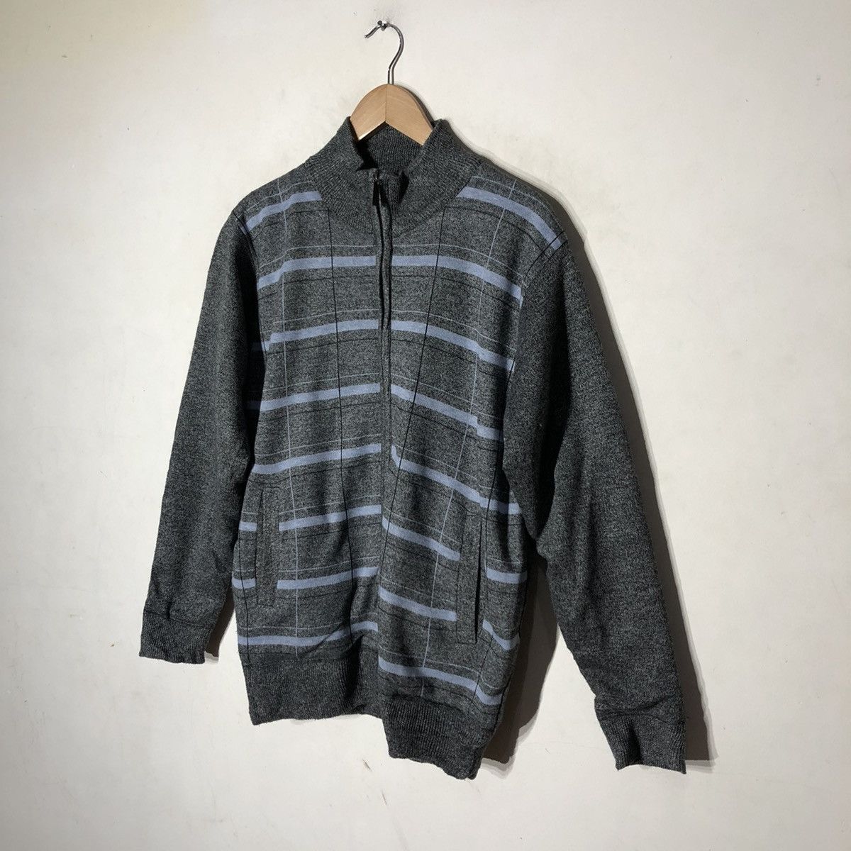 Vintage VINTAGE VERA VALENTINO LIGHT CARDIGAN NICE DESIGN Size US L / EU 52-54 / 3 - 2 Thumbnail