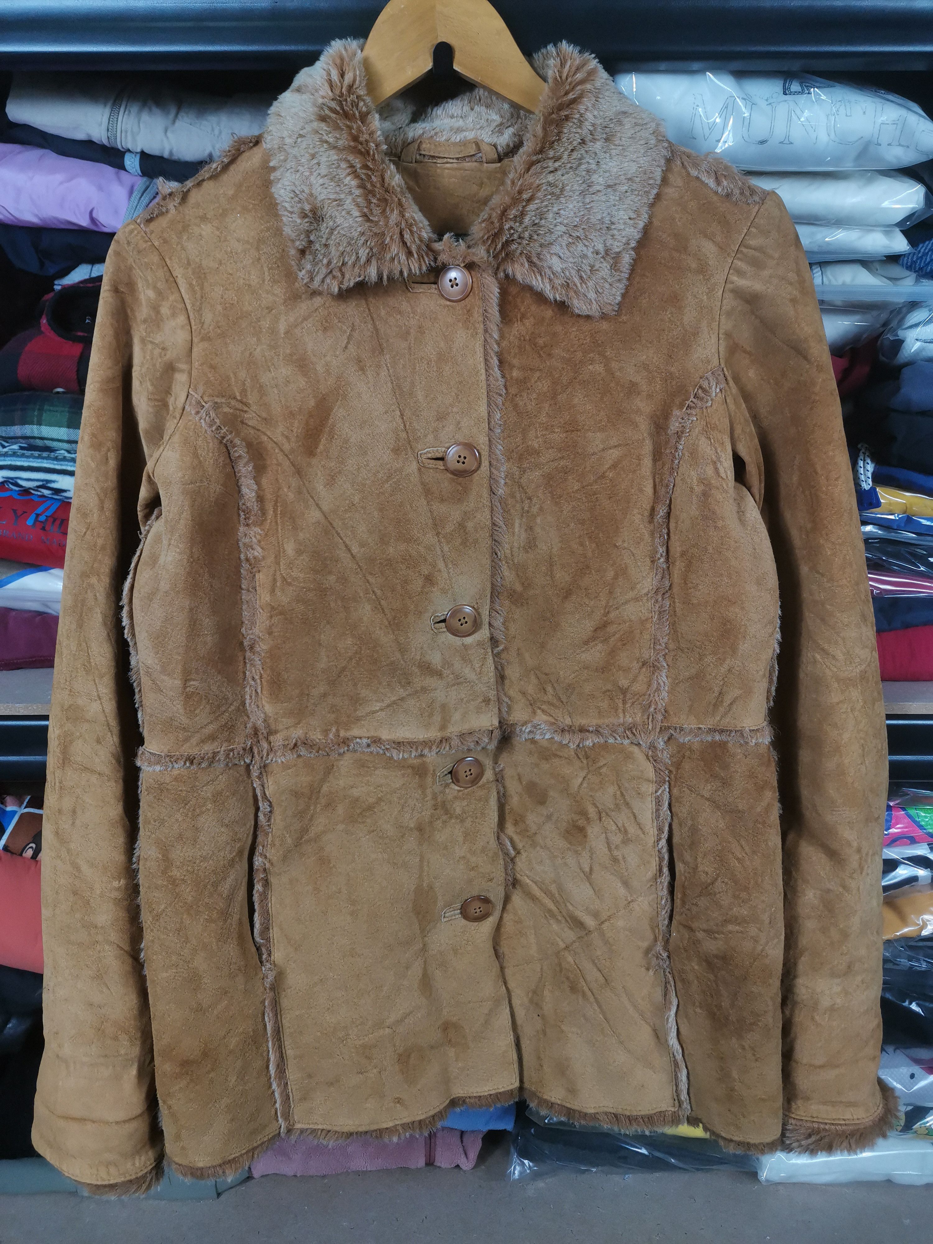 Japanese Brand Vintage Japanese Brand Eddie Bauer Fur Collar Leather Jacket Size XS / US 0-2 / IT 36-38 - 1 Thumbnail