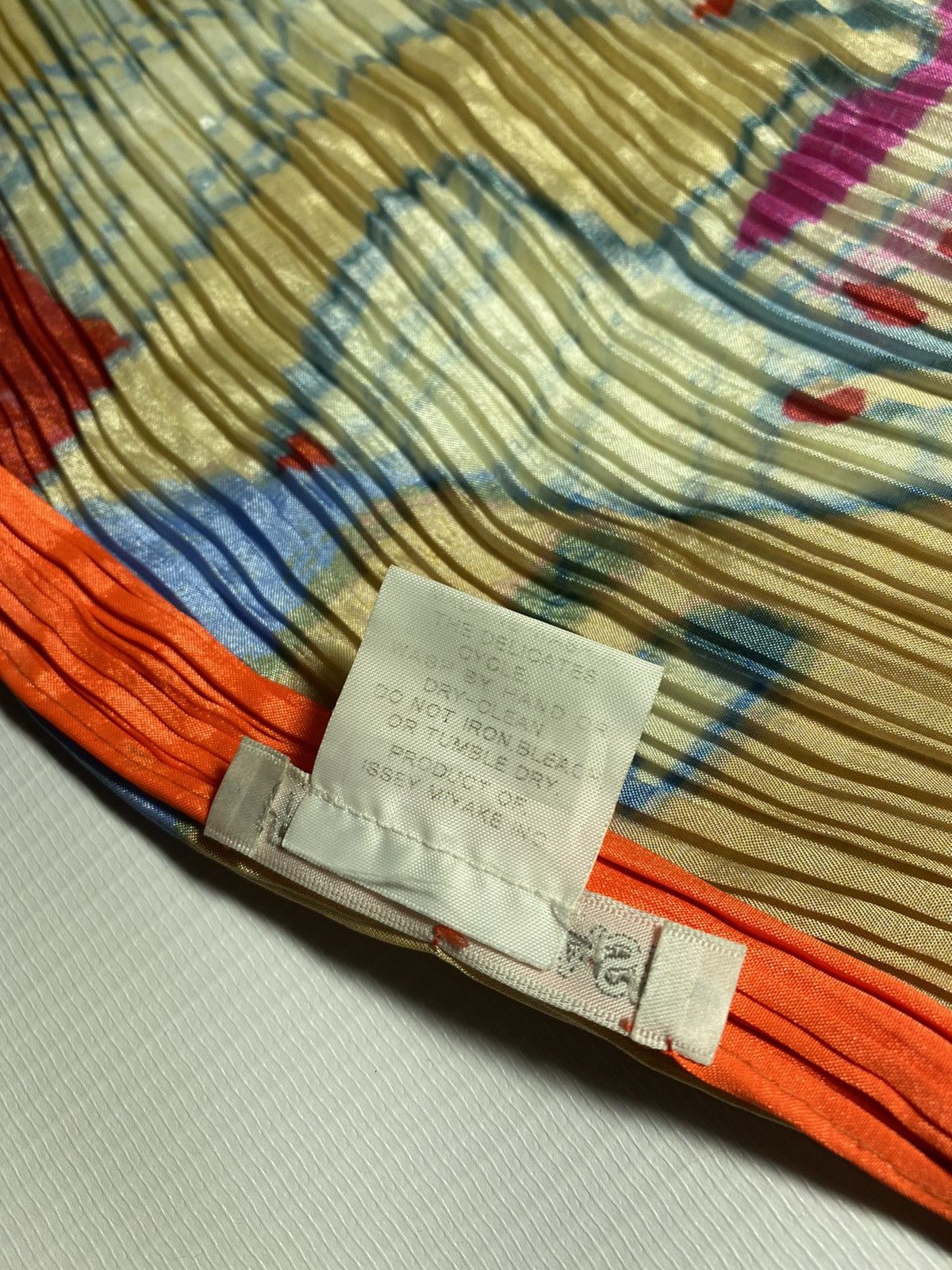 Issey Miyake × Vintage Pleats Please Issey Miyake scarf Rare Vintage Japan Size ONE SIZE - 11 Thumbnail