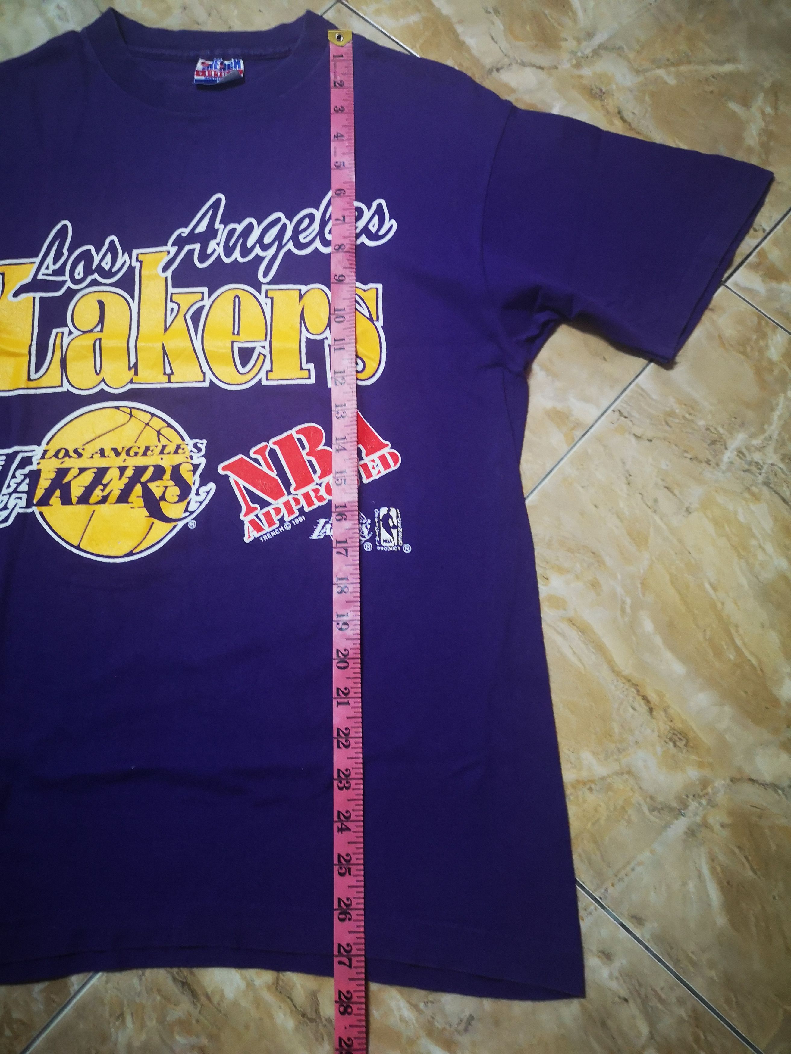 NBA × Vintage Vintage Lakers 1991 NBA Size US L / EU 52-54 / 3 - 9 Thumbnail
