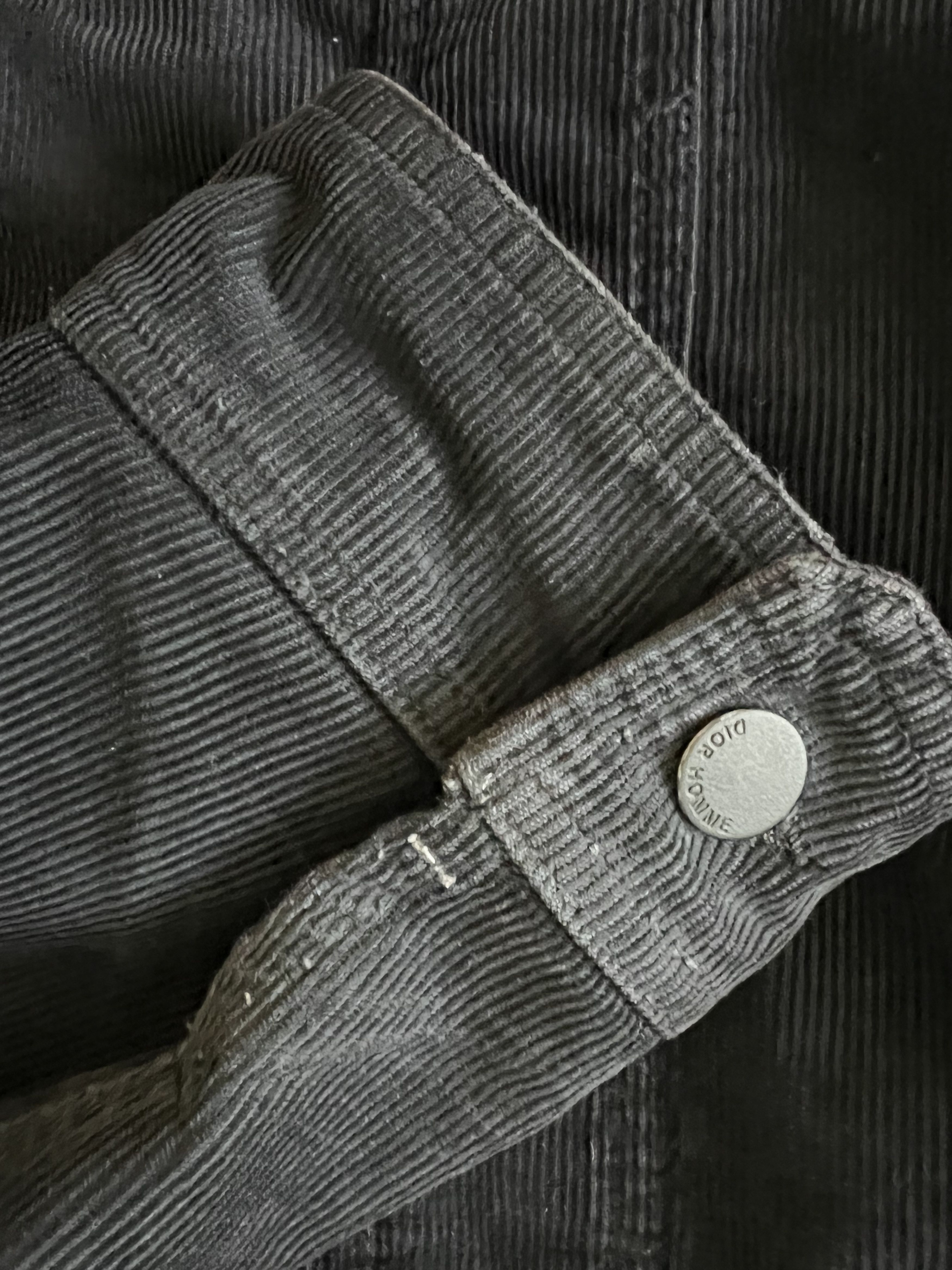 Dior × Hedi Slimane AW04 Dior Homme Hedi Slimane Black Corduroy Trucker Jacket Size US L / EU 52-54 / 3 - 4 Thumbnail