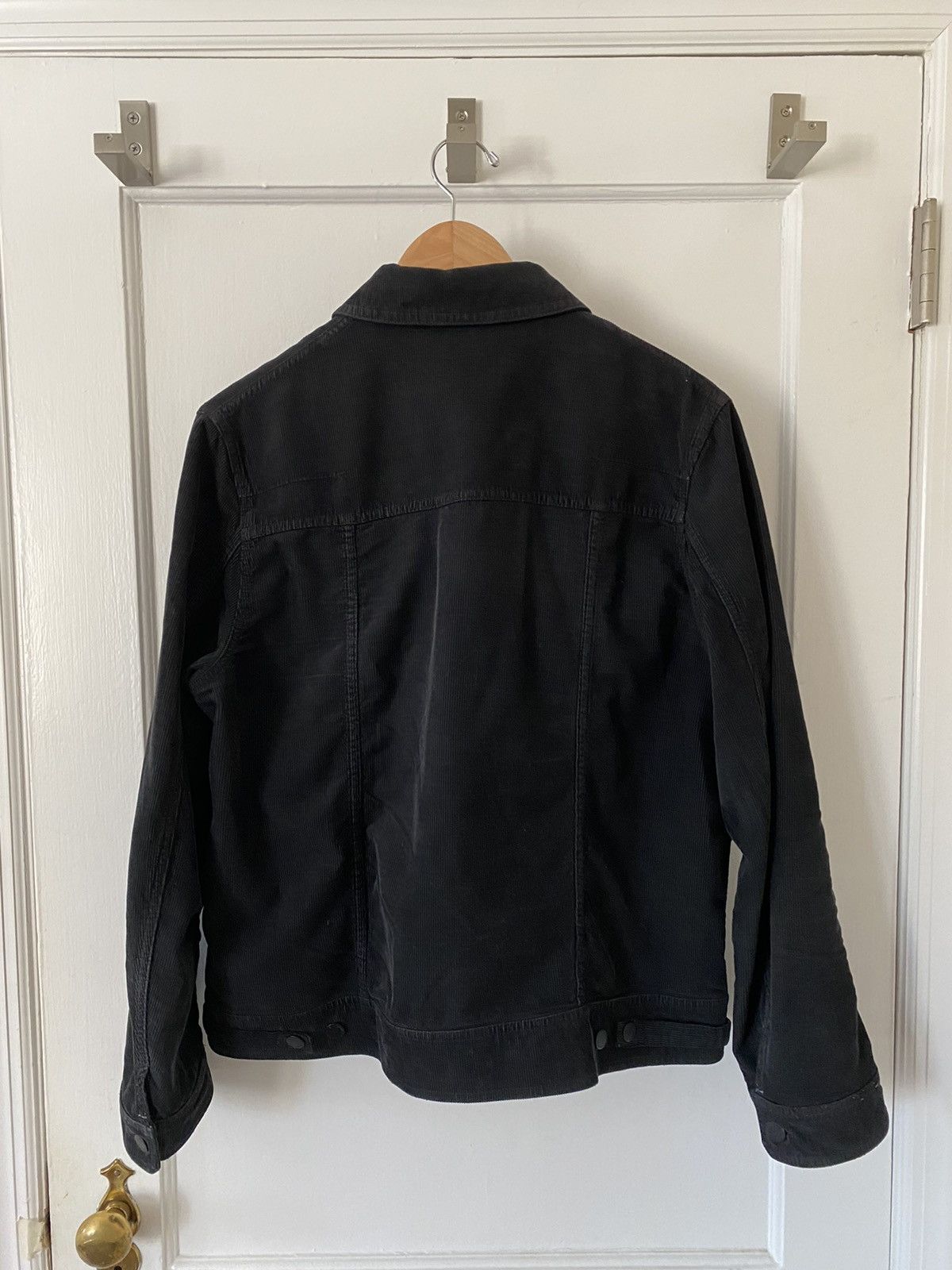 Dior × Hedi Slimane AW04 Dior Homme Hedi Slimane Black Corduroy Trucker Jacket Size US L / EU 52-54 / 3 - 2 Thumbnail