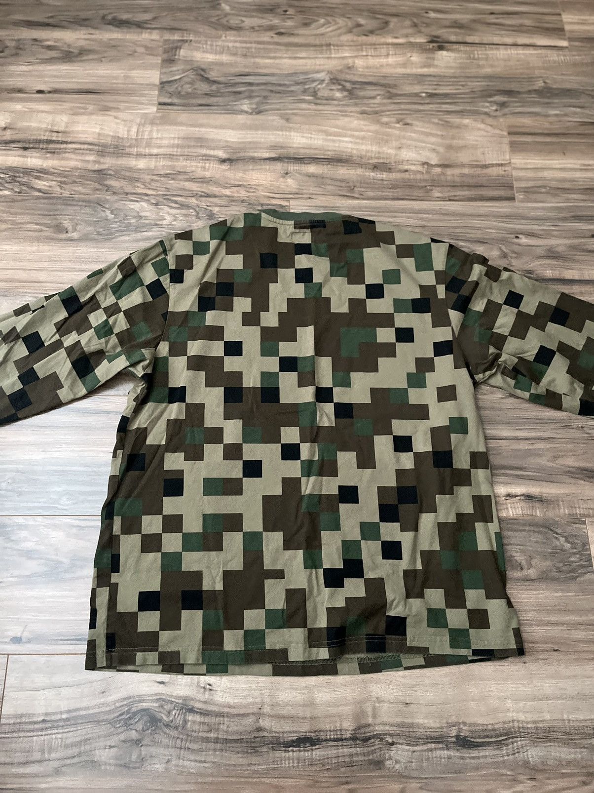 Supreme Supreme Small Box L/S Tee Size US XL / EU 56 / 4 - 16 Thumbnail