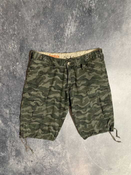 Criminal damage best sale cargo shorts