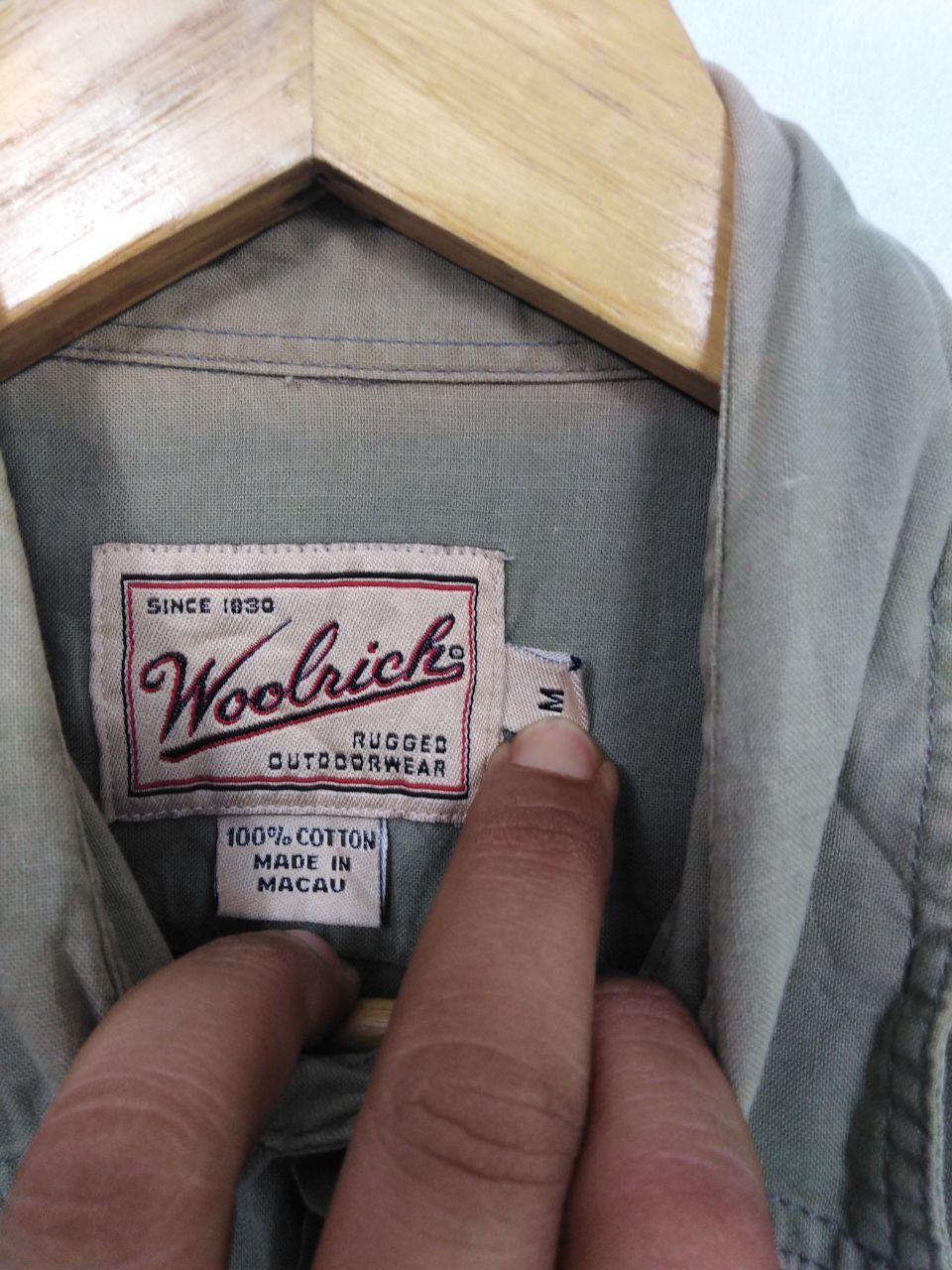 Woolrich Woolen Mills WOOLRICH RUGGED WEAR EMBOIDERY FLY BAIT BUTTON UP SHIRT Size US M / EU 48-50 / 2 - 5 Thumbnail