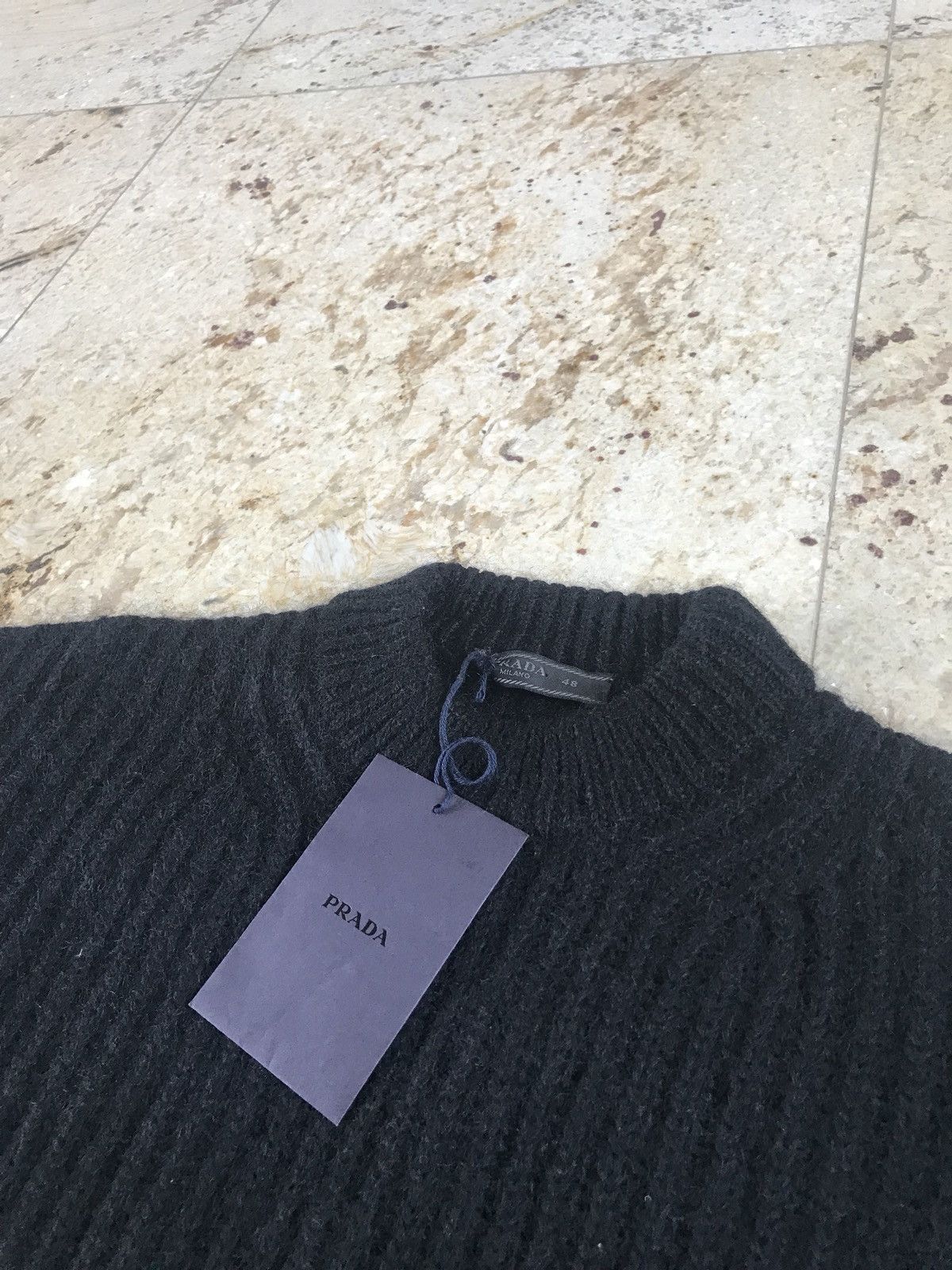Prada Ribbed Mohair Knitwear in Nero Size US M / EU 48-50 / 2 - 7 Thumbnail