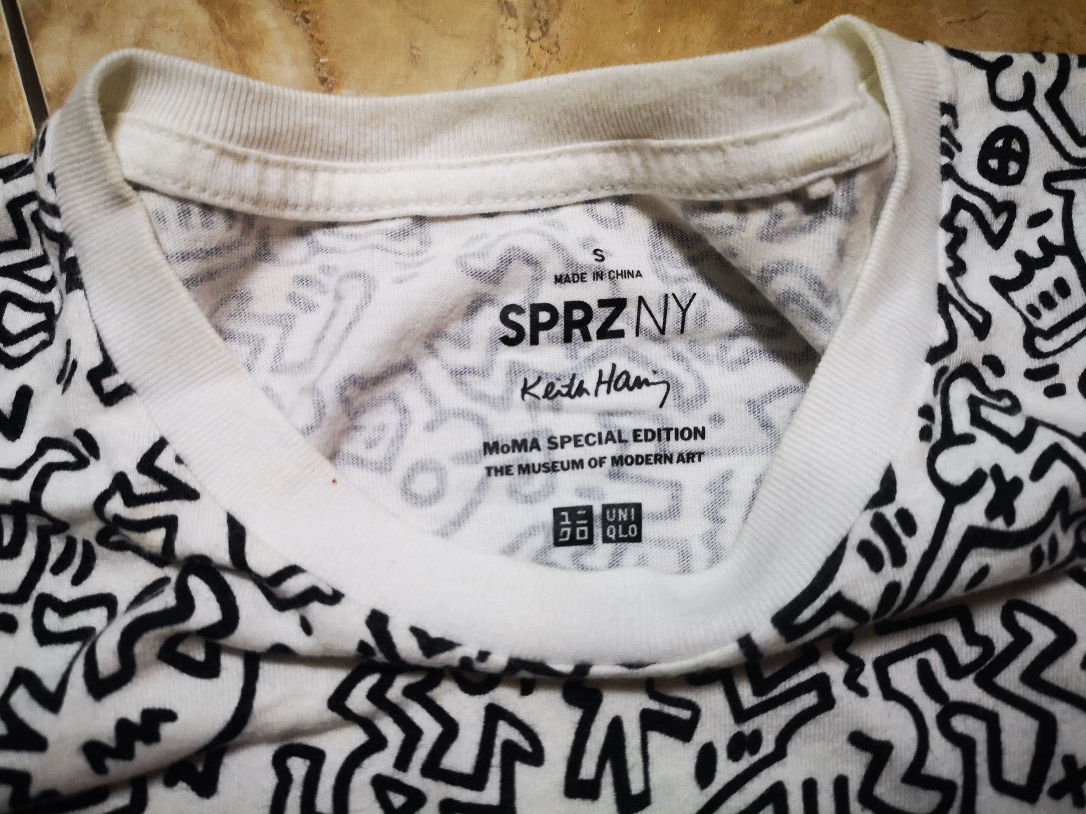 Keith Haring × MoMA × Uniqlo Keith haring Full Print Of Art Size US S / EU 44-46 / 1 - 3 Thumbnail
