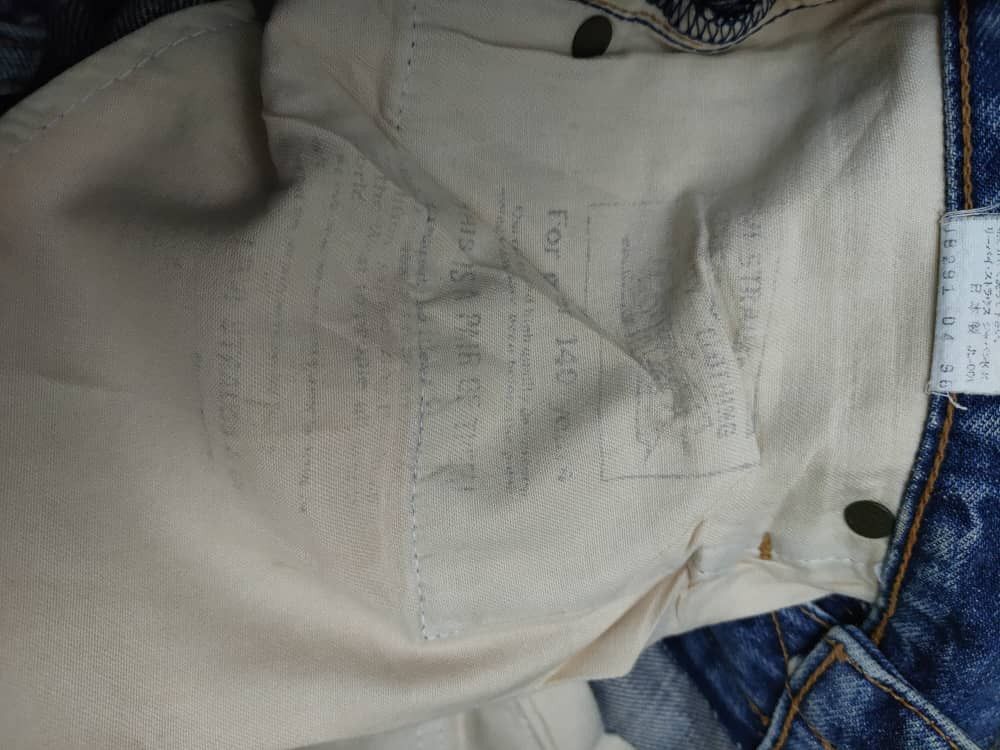 Levi's Vintage Clothing BIG E 90s Vintage Levi's 502 Selvedge Size US 29 - 11 Thumbnail