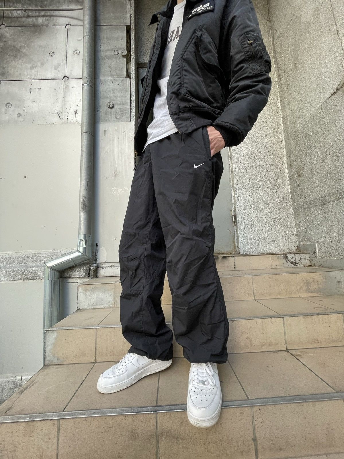 Nike Vintage Nike Track Pants nylon black joggers Size US 33 - 1 Thumbnail
