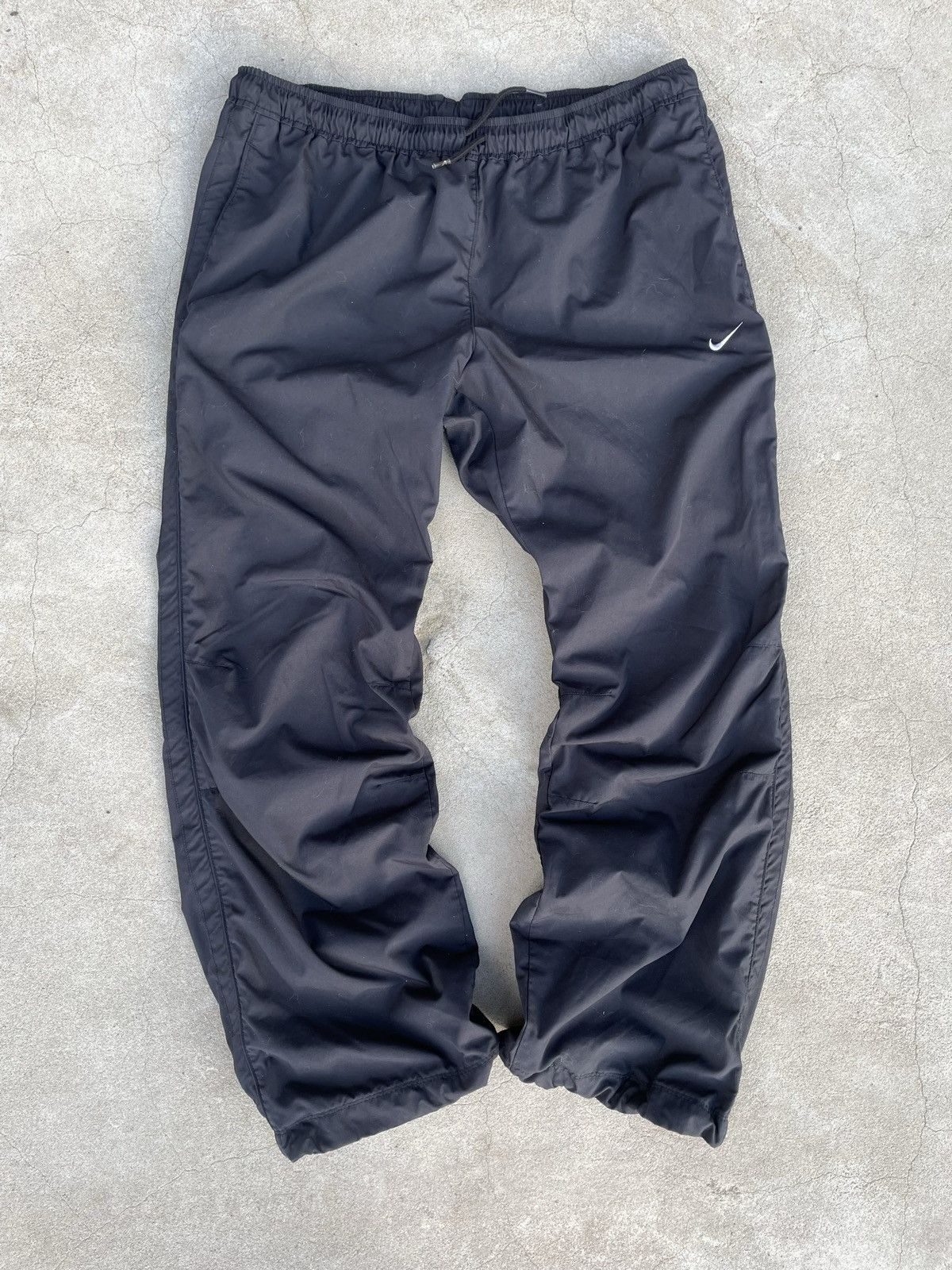 Nike Vintage Nike Track Pants nylon black joggers Size US 33 - 6 Thumbnail