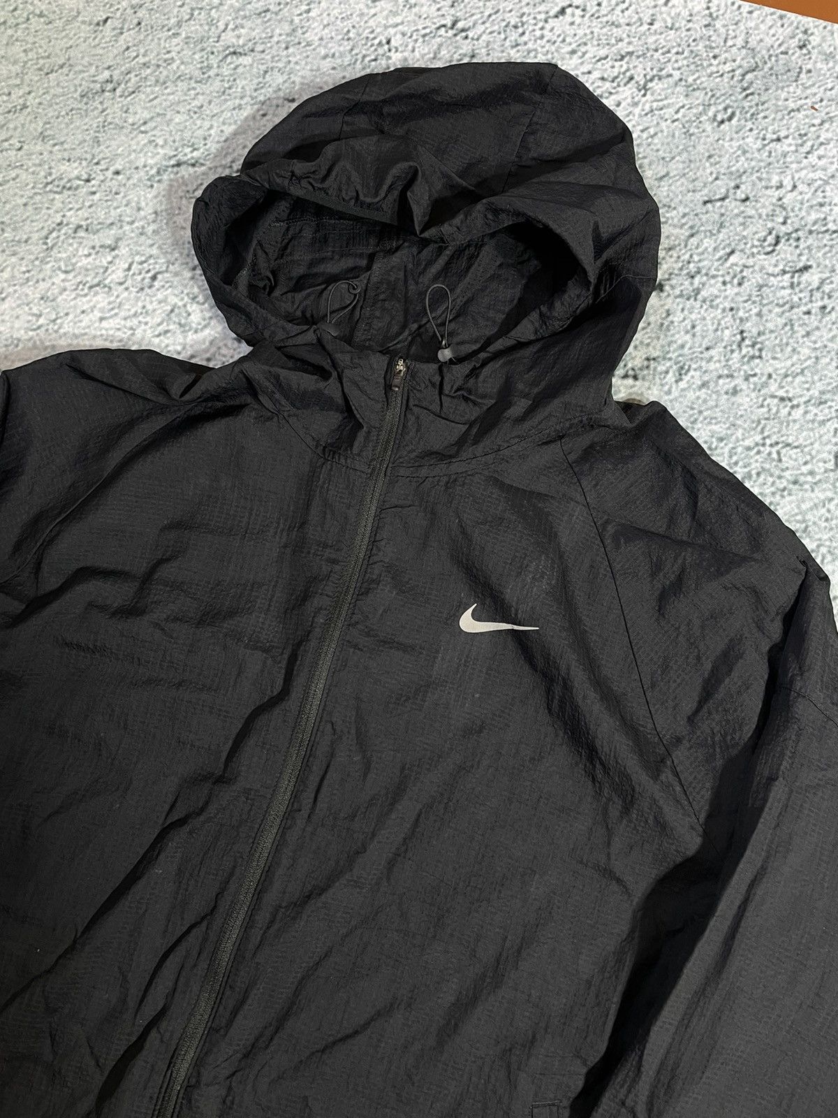 Nike Nike neylon y2k rare jacket nsw Size US XL / EU 56 / 4 - 1 Thumbnail