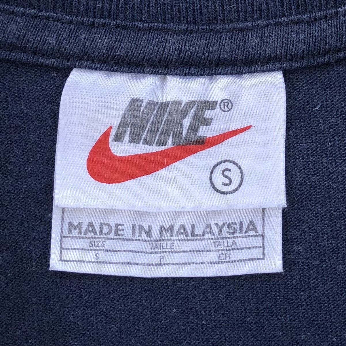 Nike 🔥Vintage 90s Nike Big Swoosh Tee Size US S / EU 44-46 / 1 - 7 Thumbnail