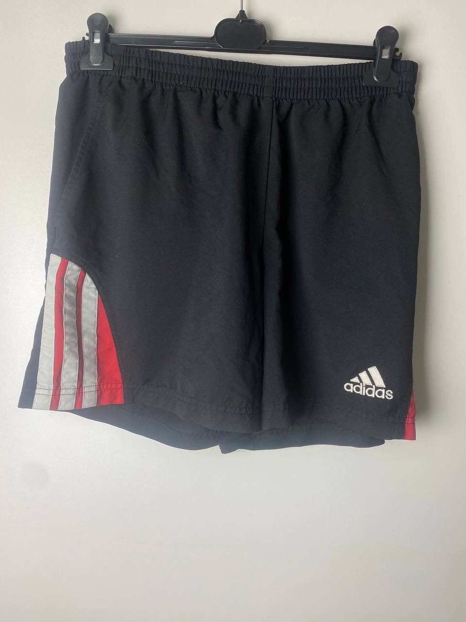Vintage Adidas vintage shorts size M Size US 34 / EU 50 - 1 Thumbnail