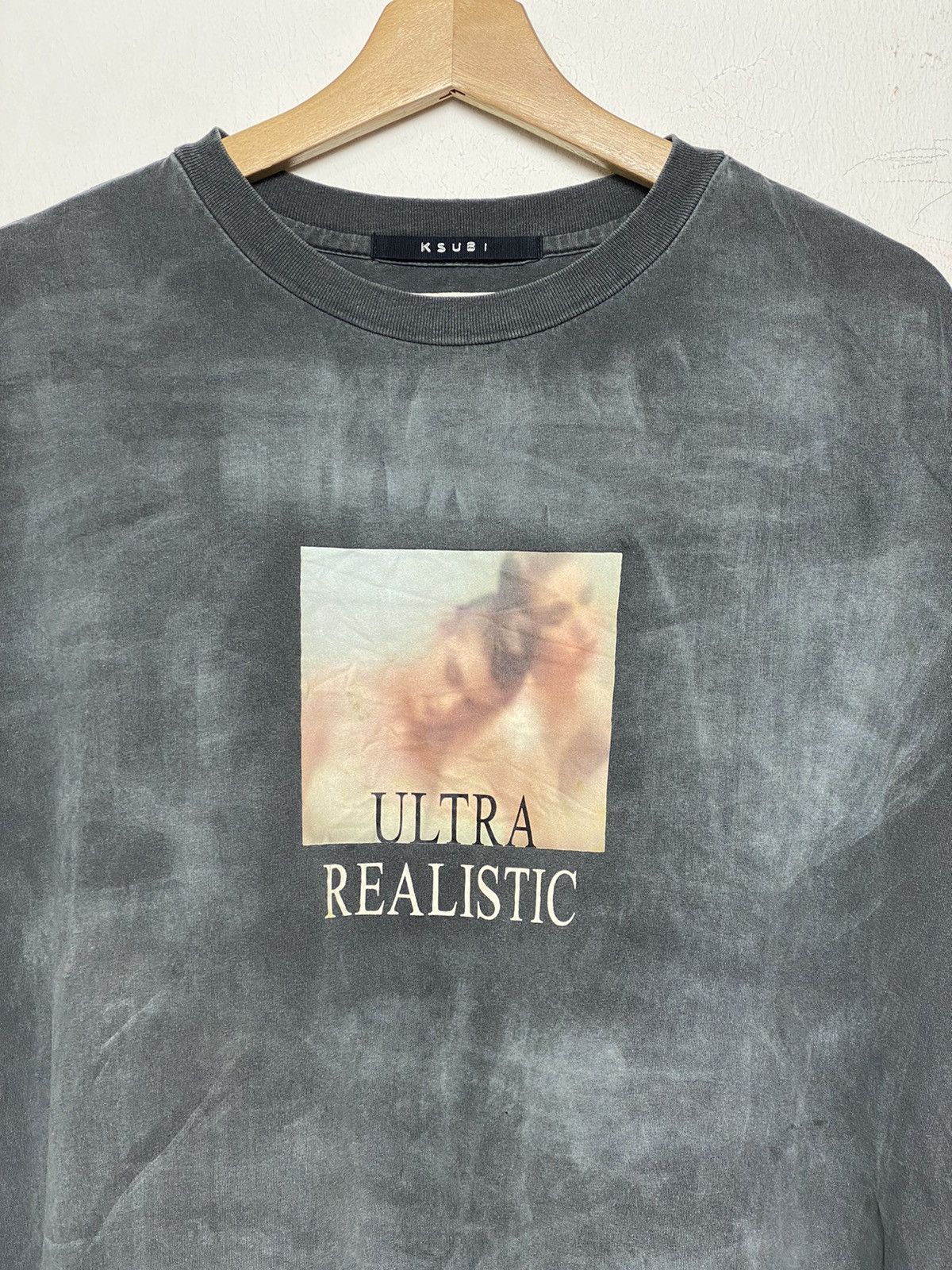 Japanese Brand Ksubi Lesbian Photo Tees Size US M / EU 48-50 / 2 - 2 Thumbnail
