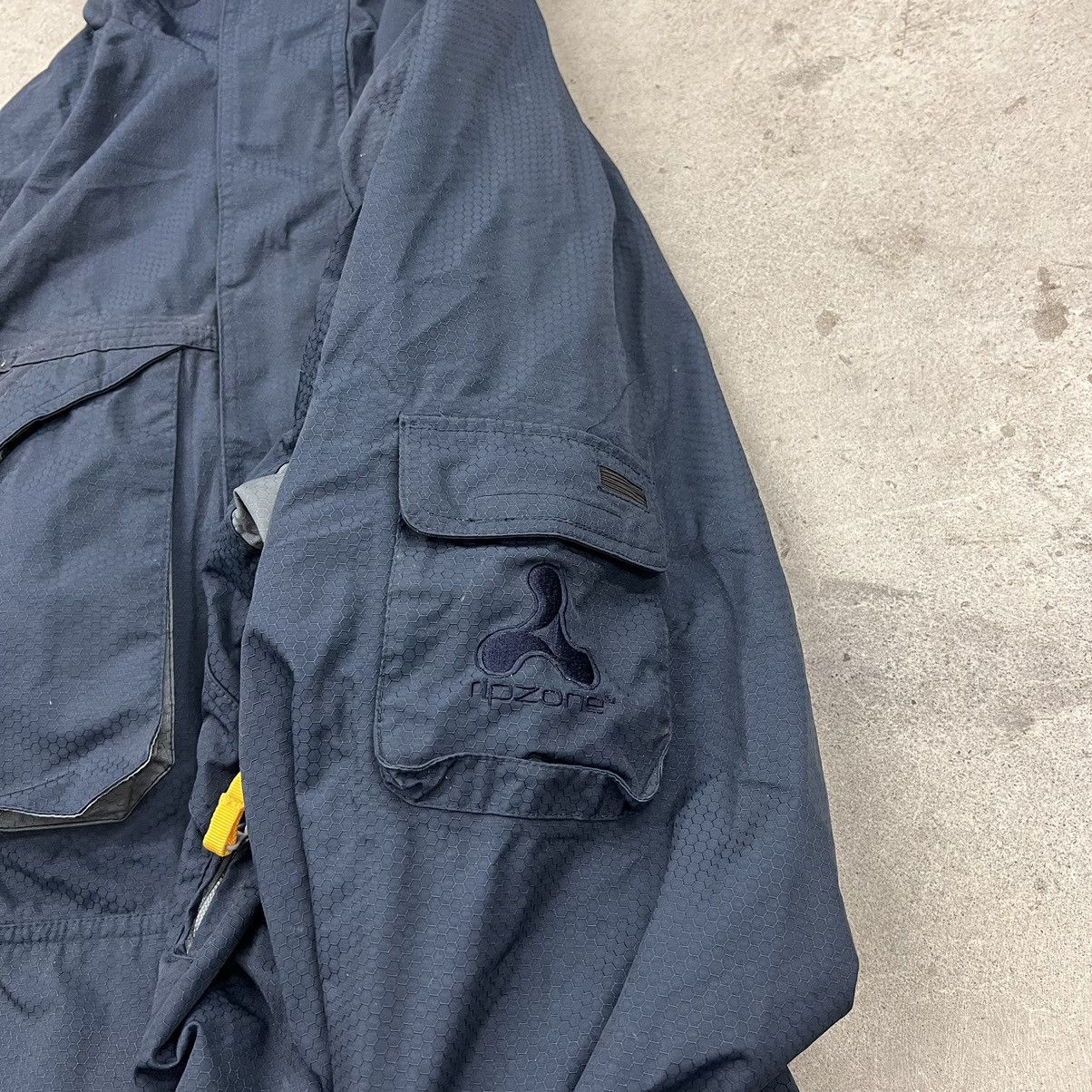 Burton Vintage ripzone snowboard trilogy jacket rare 90s burton Size US XL / EU 56 / 4 - 3 Thumbnail