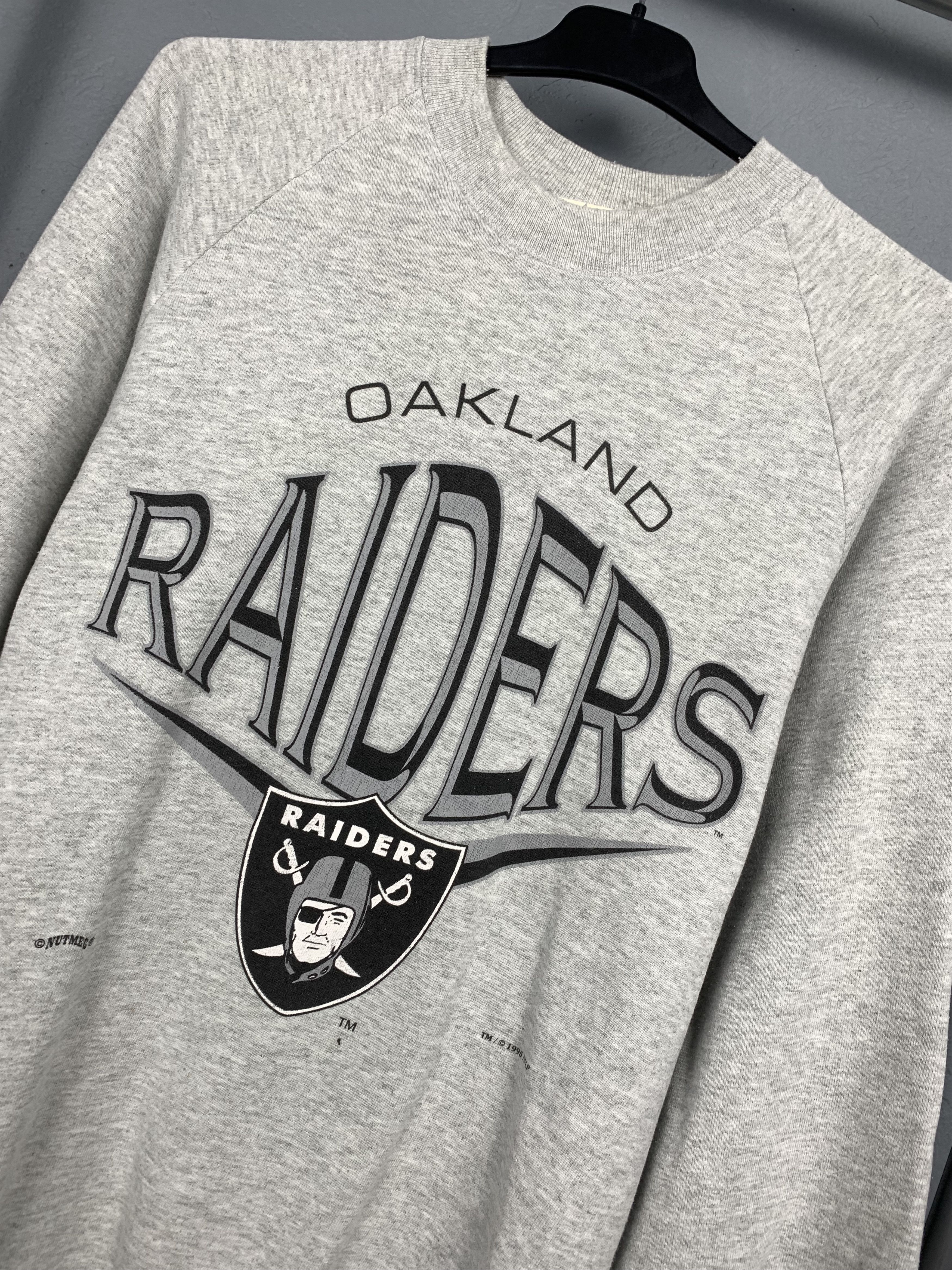 NFL Oakland Raiders 1995 Vintage NFL Mens Sweatshirt Size US XL / EU 56 / 4 - 2 Thumbnail