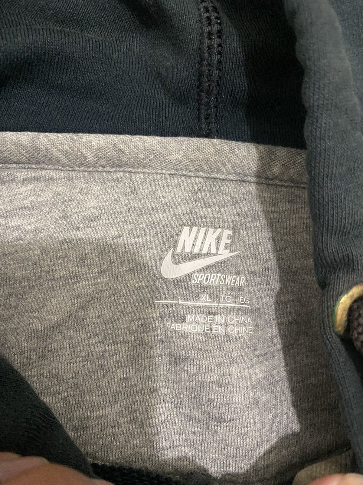Nike Nike Hoodies Zip Up Size US XL / EU 56 / 4 - 6 Thumbnail