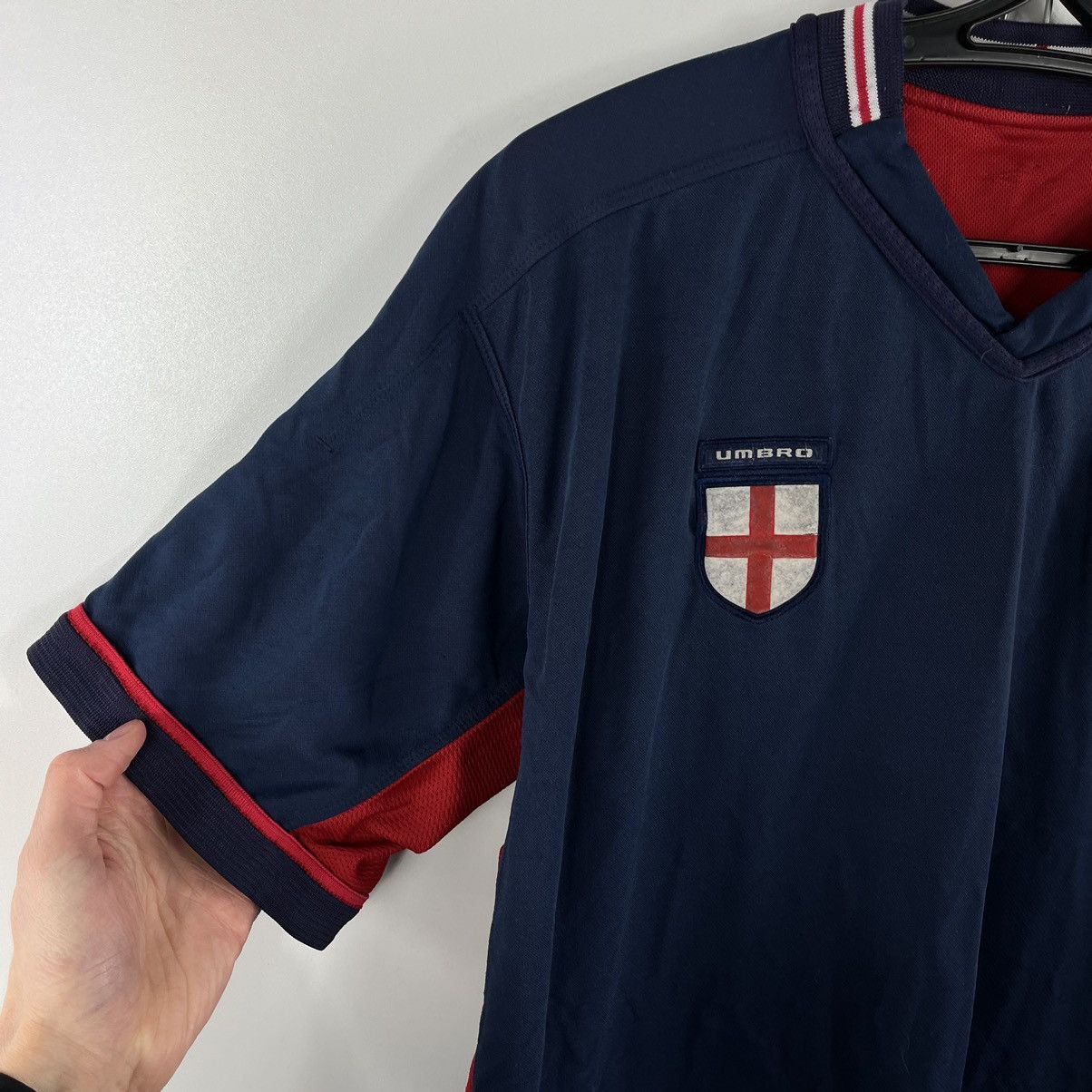 Umbro England Umbro Reversible 2004 Away Jersey T-Shirt Size L Size US XL / EU 56 / 4 - 8 Thumbnail