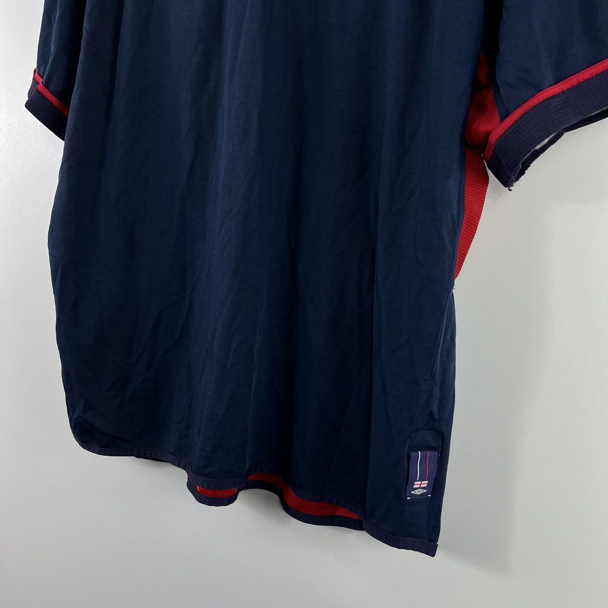Umbro England Umbro Reversible 2004 Away Jersey T-Shirt Size L Size US XL / EU 56 / 4 - 10 Thumbnail