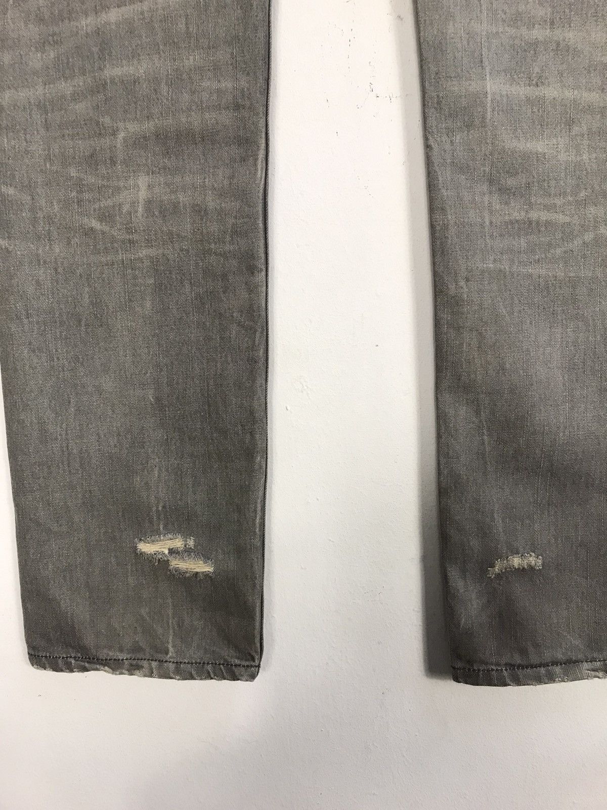 Replay Vintage Replay Distressed Jeans Zipper Style Size US 33 - 11 Thumbnail