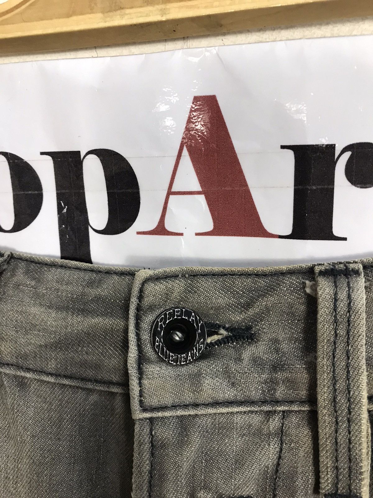 Replay Vintage Replay Distressed Jeans Zipper Style Size US 33 - 7 Thumbnail