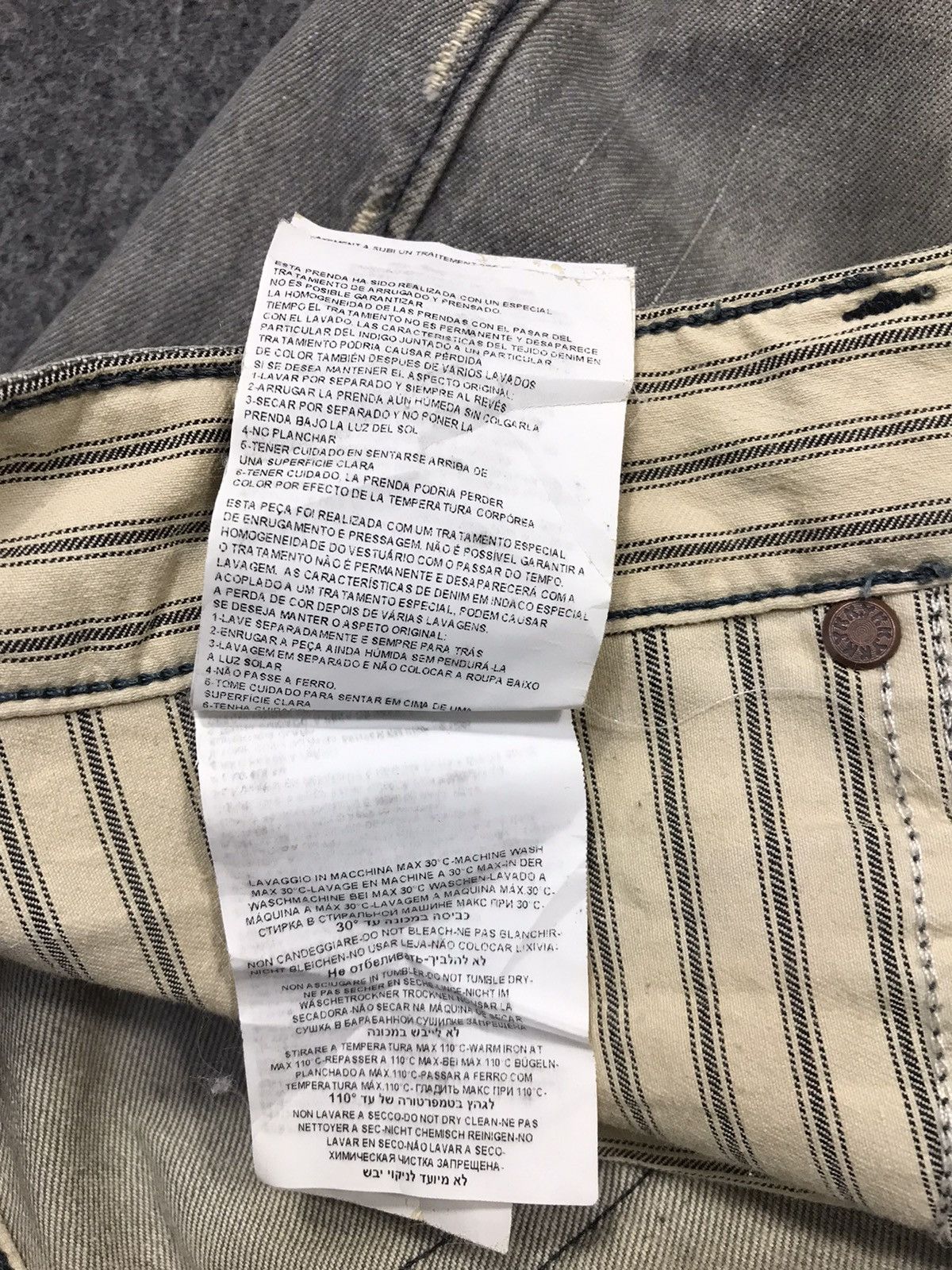 Replay Vintage Replay Distressed Jeans Zipper Style Size US 33 - 19 Thumbnail