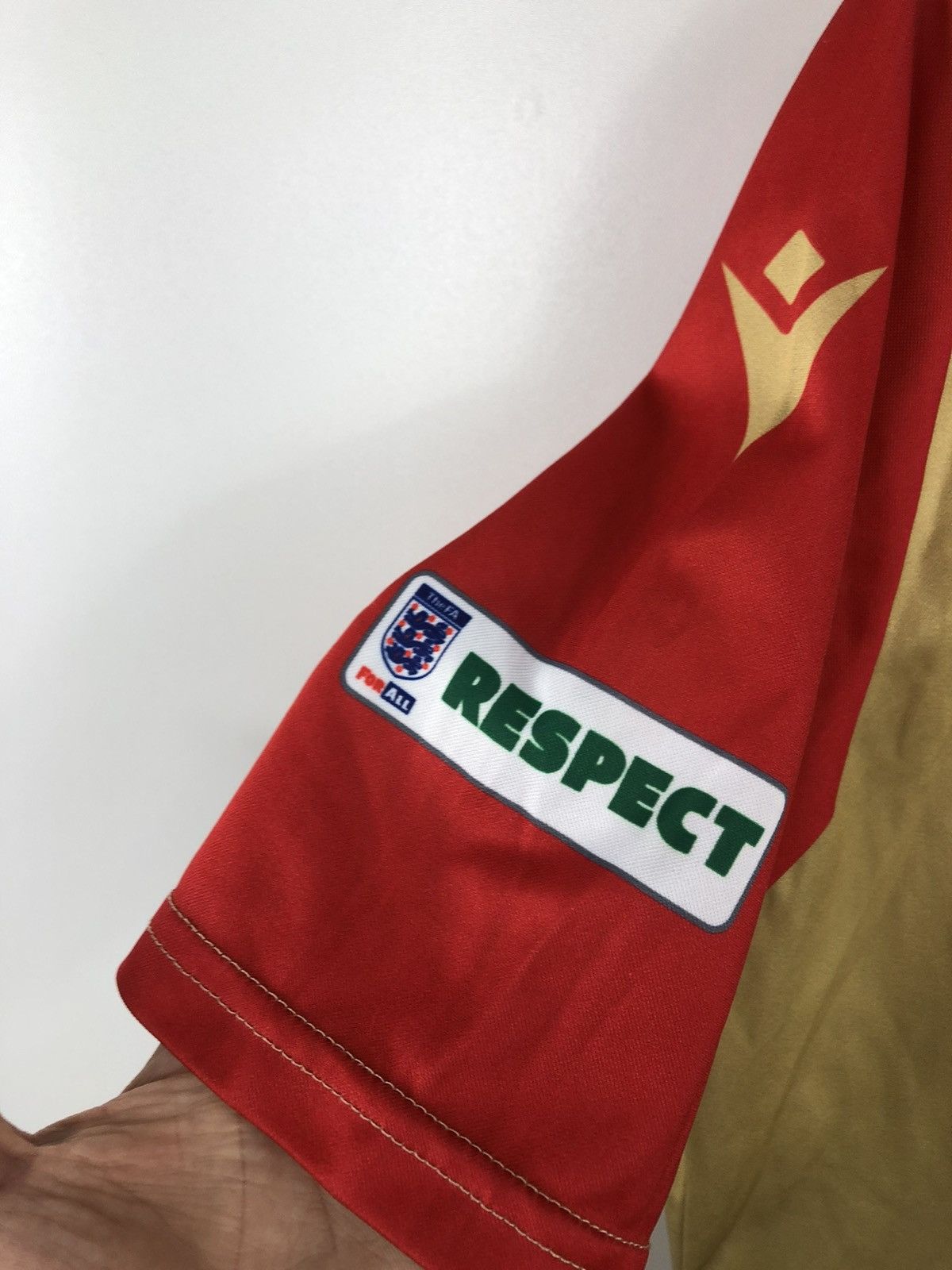 Vintage Millbrook Soccer Jersey T-Shirt Gold/Red Size L Size US L / EU 52-54 / 3 - 4 Thumbnail