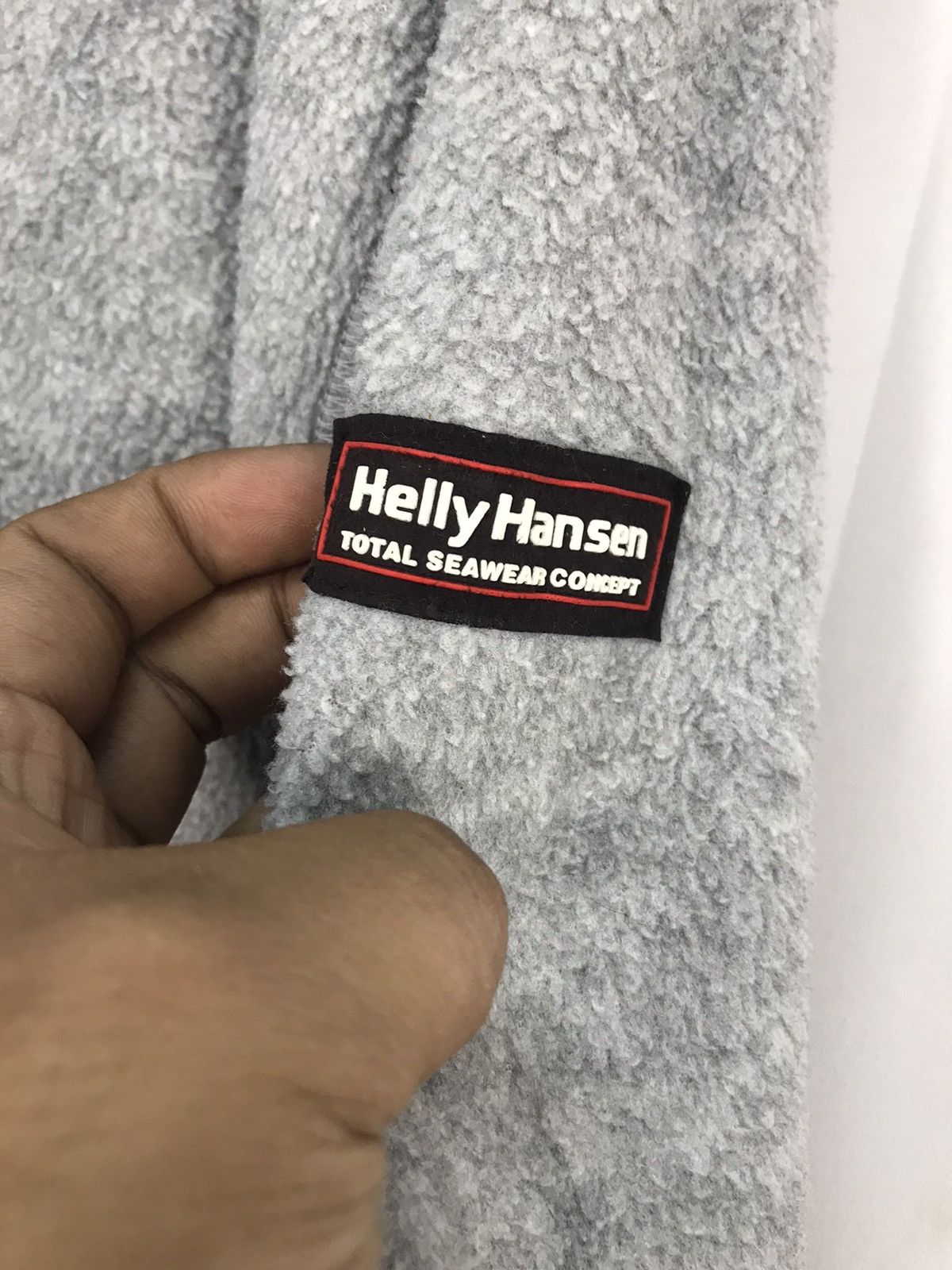 Helly Hansen Helly hansen fleece turtleneck distressed sweatshirt Size US XL / EU 56 / 4 - 4 Thumbnail