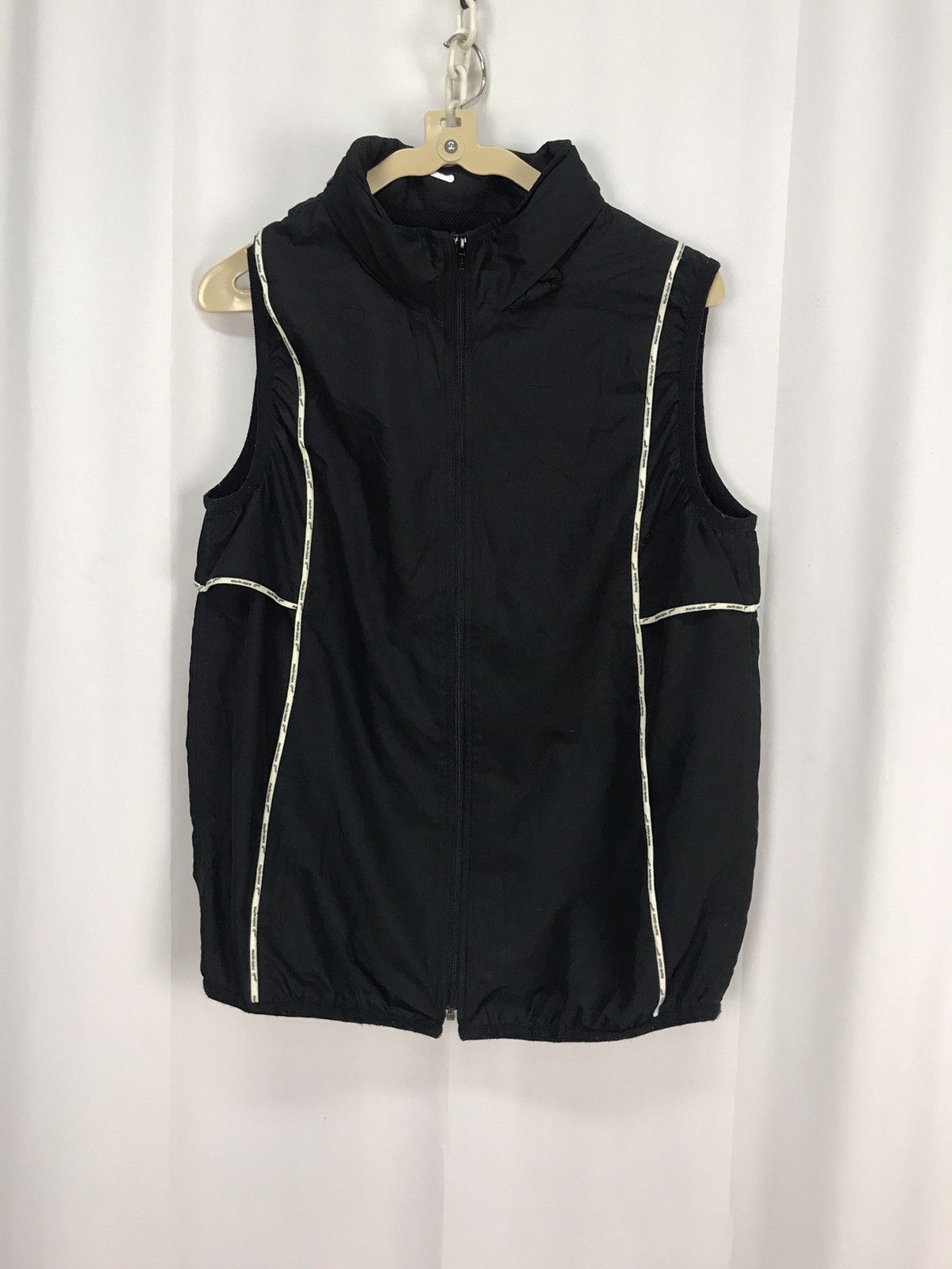 Japanese Brand Marie Claire sport sleeveless zipper jacket hidden hoodie Size US S / EU 44-46 / 1 - 8 Thumbnail