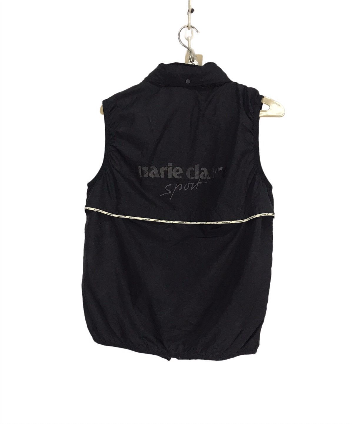 Japanese Brand Marie Claire sport sleeveless zipper jacket hidden hoodie Size US S / EU 44-46 / 1 - 2 Thumbnail