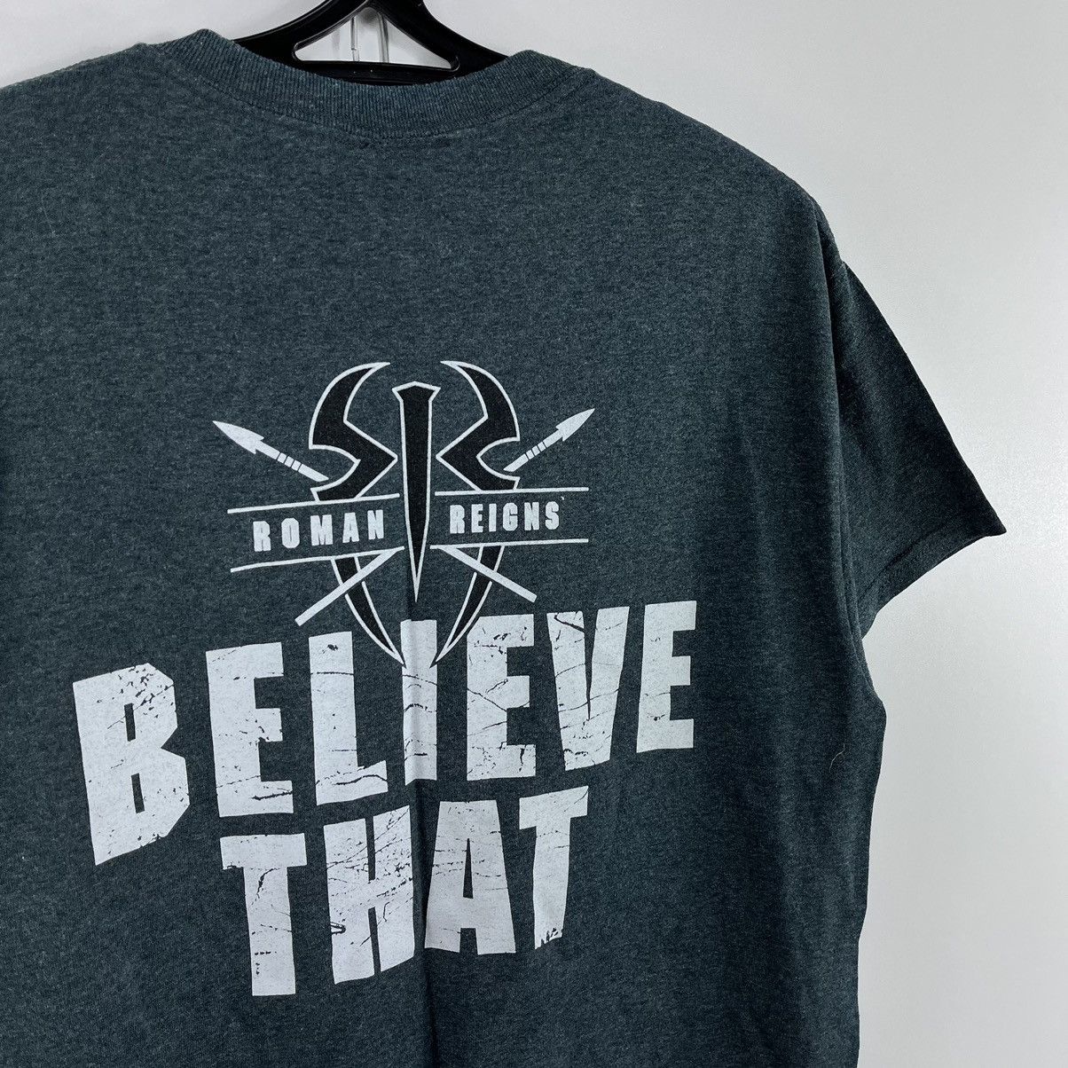 Vintage × WWE WWE T-Shirt Roman Reigns Hit Hard Hit Often Big Logo Size M Size US M / EU 48-50 / 2 - 6 Thumbnail