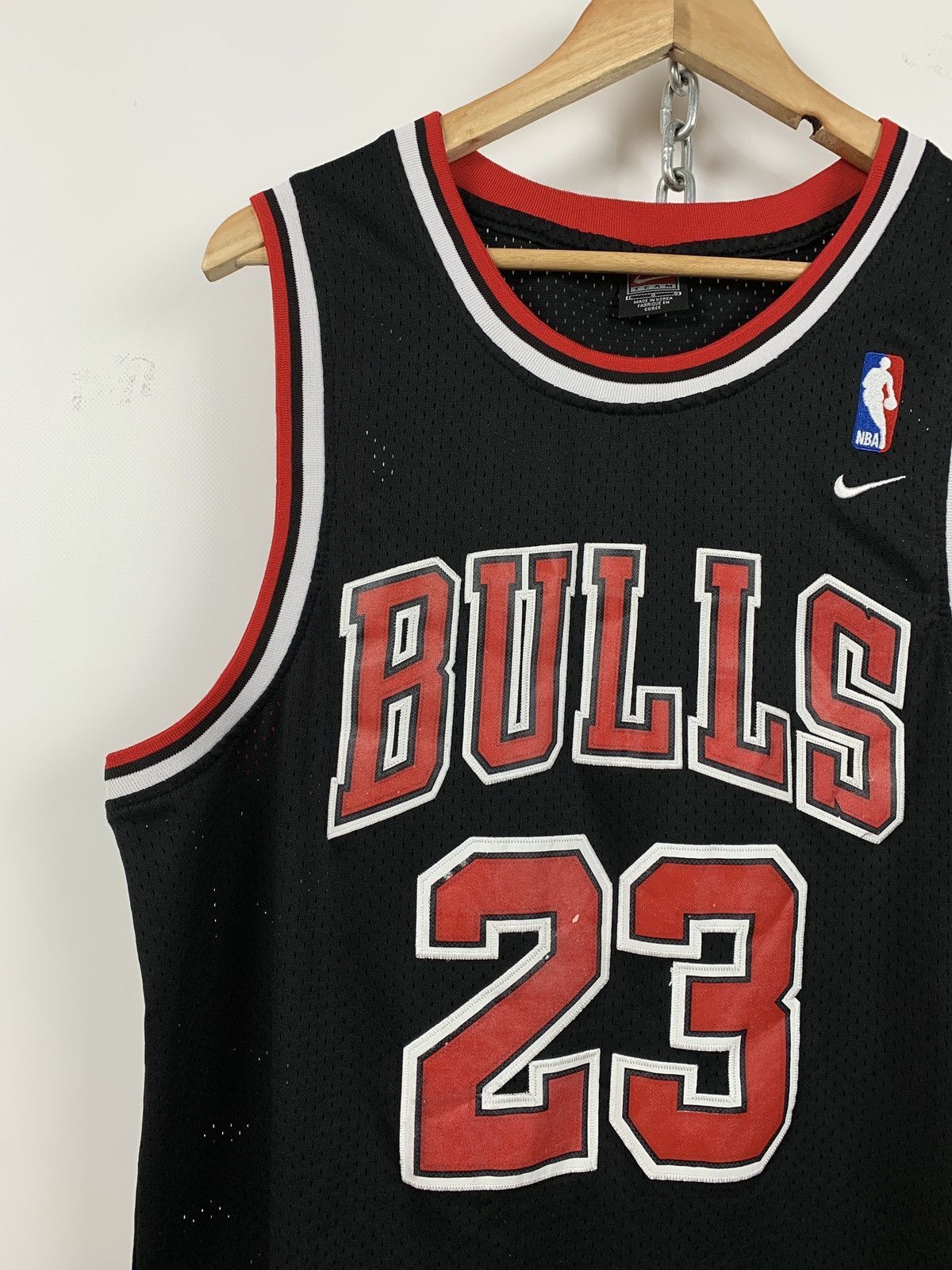 Jordan Brand 90s Vintage Nike Jordan #23 Chicago Bulls NBA Jersey Size US L / EU 52-54 / 3 - 5 Thumbnail