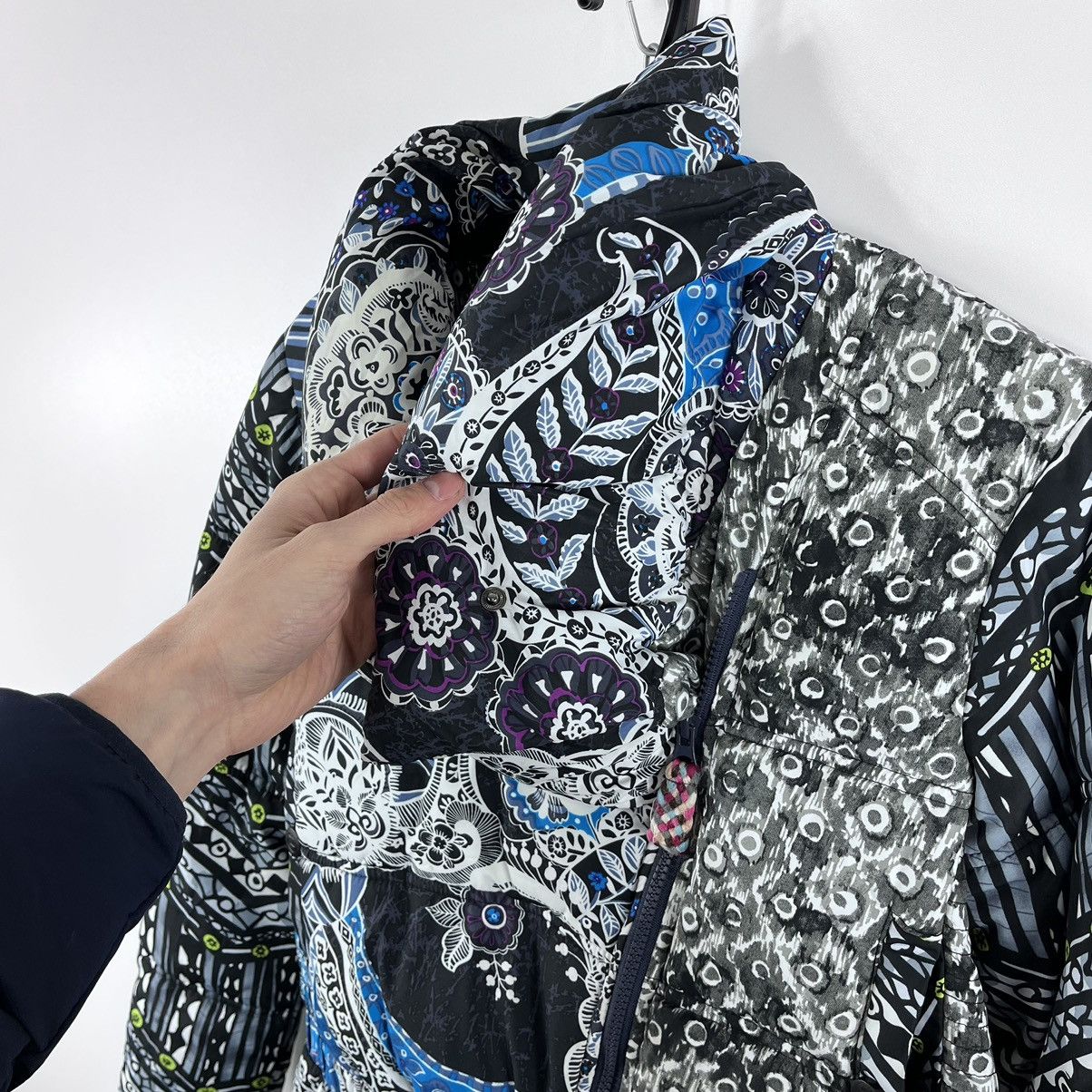 Desigual Desigual Woman’s Jacket Illustration Style Colour Size M Size XS / US 0-2 / IT 36-38 - 10 Thumbnail