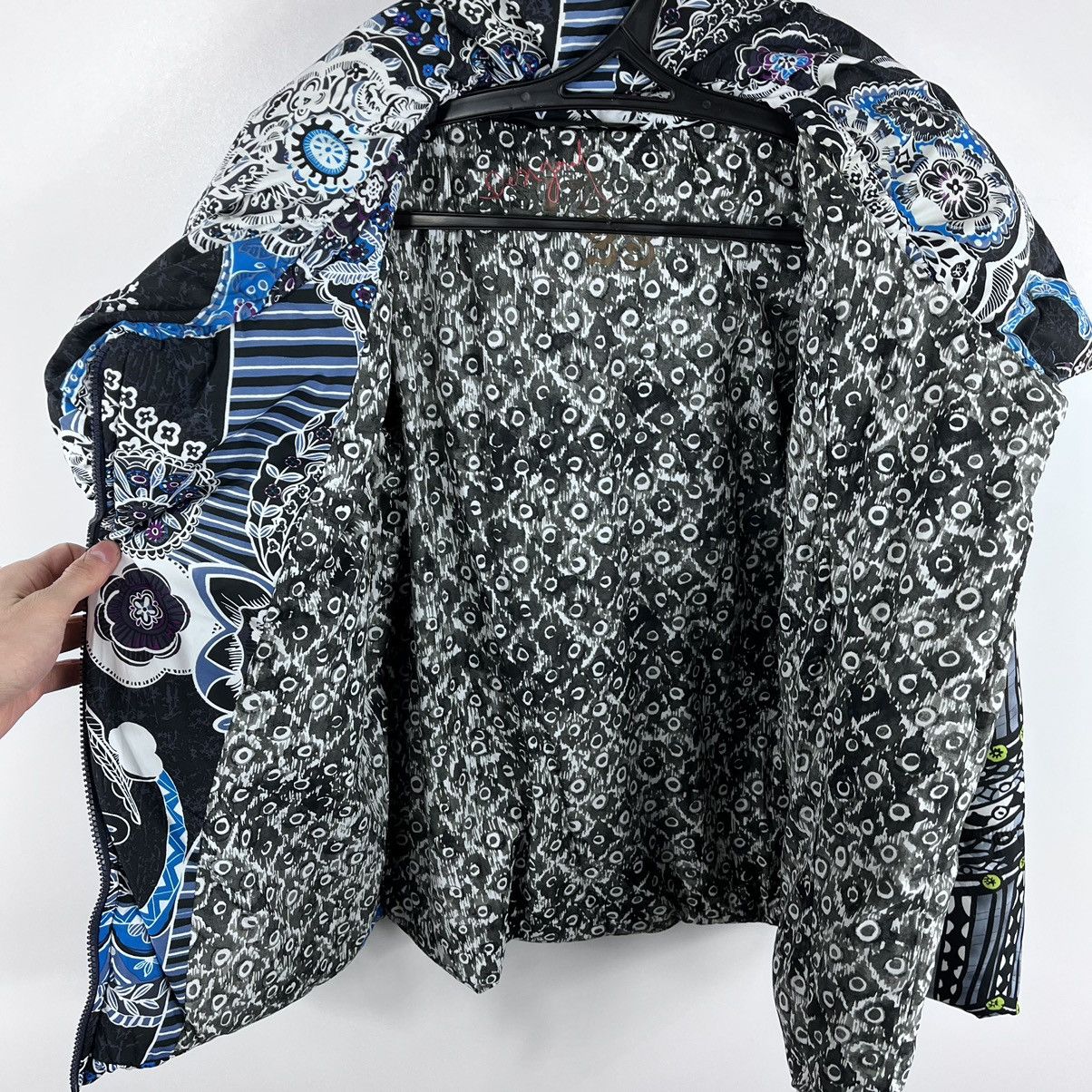 Desigual Desigual Woman’s Jacket Illustration Style Colour Size M Size XS / US 0-2 / IT 36-38 - 3 Thumbnail