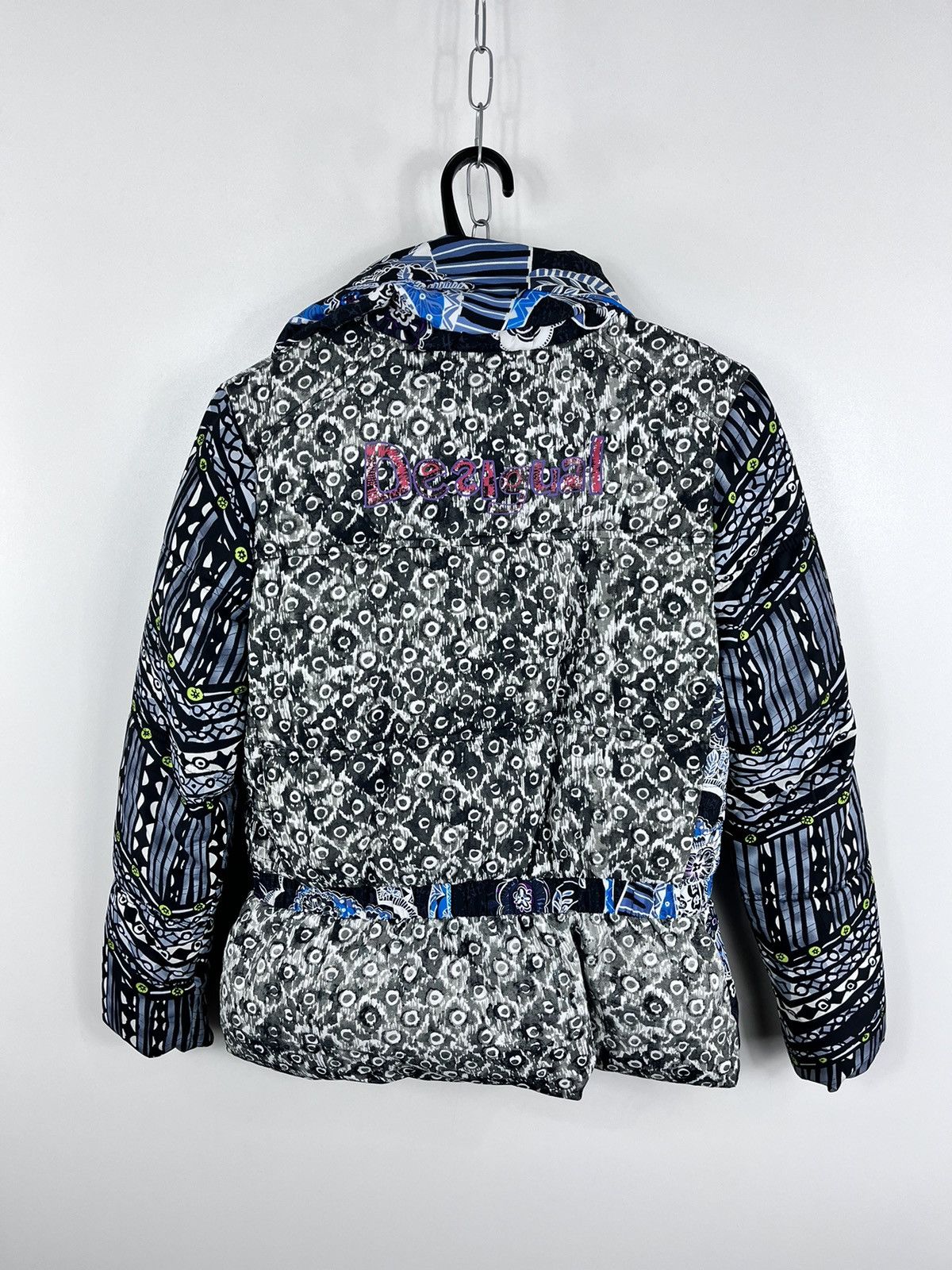 Desigual Desigual Woman’s Jacket Illustration Style Colour Size M Size XS / US 0-2 / IT 36-38 - 2 Thumbnail