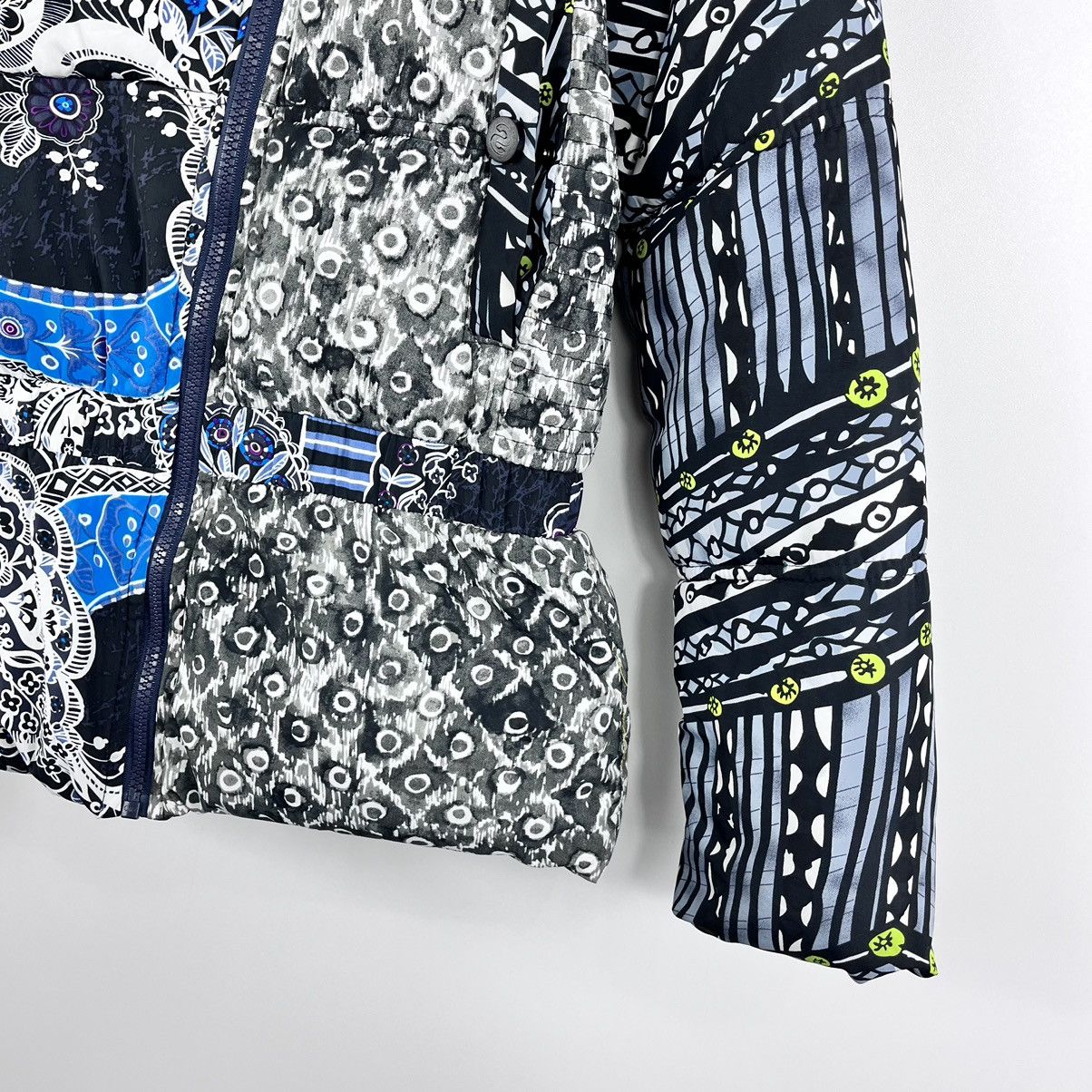 Desigual Desigual Woman’s Jacket Illustration Style Colour Size M Size XS / US 0-2 / IT 36-38 - 7 Thumbnail