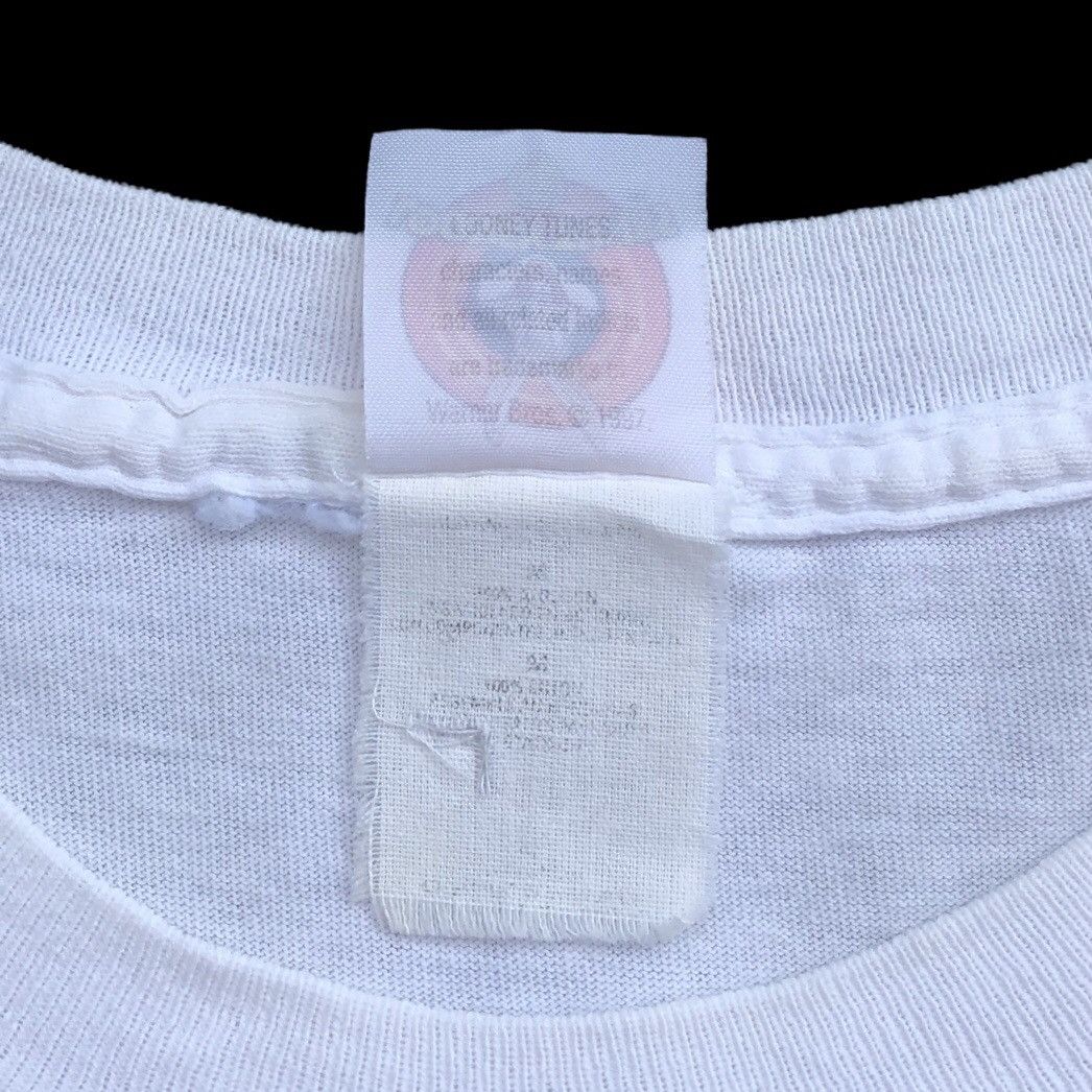 Vintage Vintage 1996 Looney Tunes Wuvable Hygienist T shirt Size US L / EU 52-54 / 3 - 17 Thumbnail