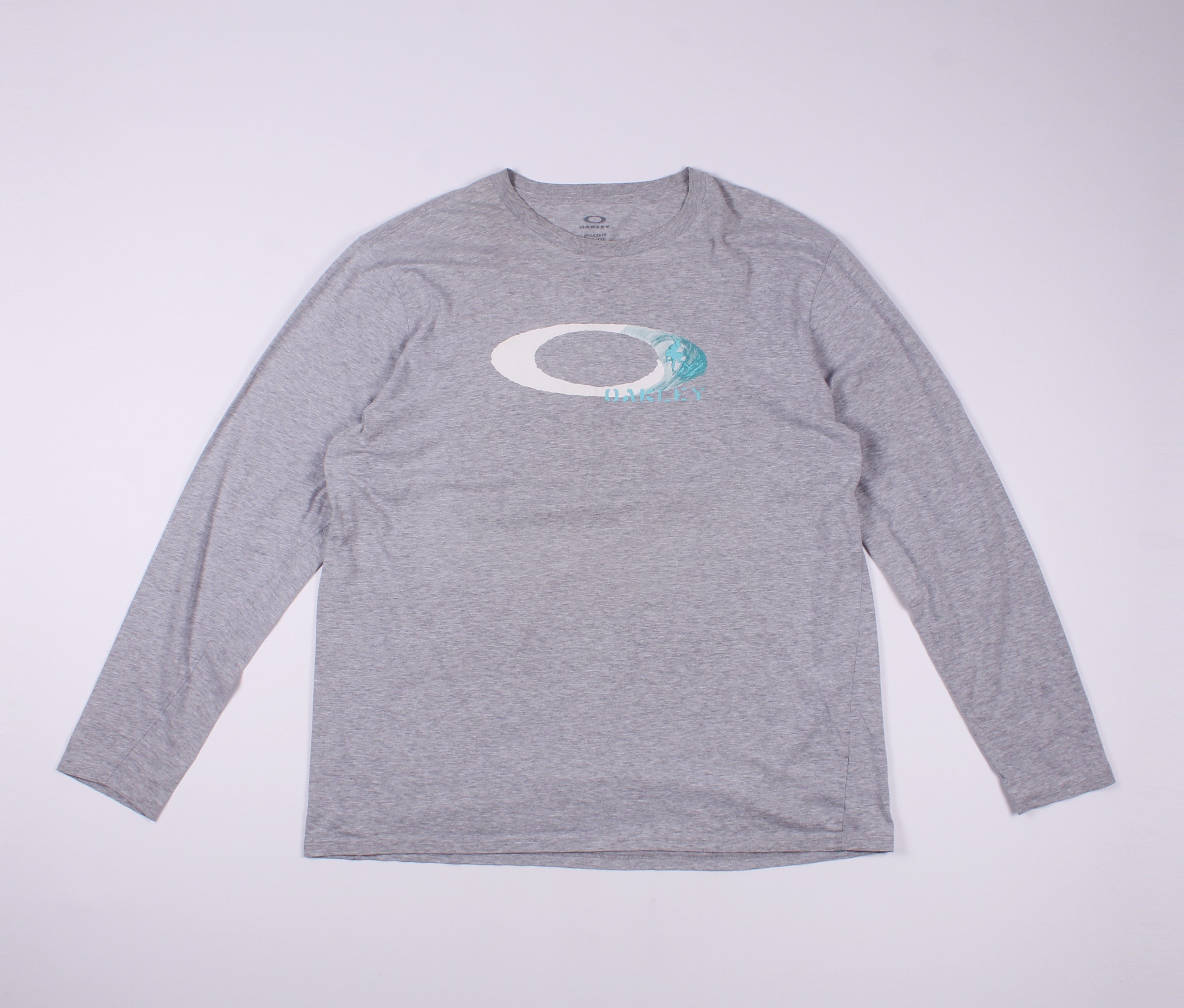 Oakley × Vintage Vintage Oakley Surf Longsleeve T-shirt Size US XXL / EU 58 / 5 - 1 Thumbnail