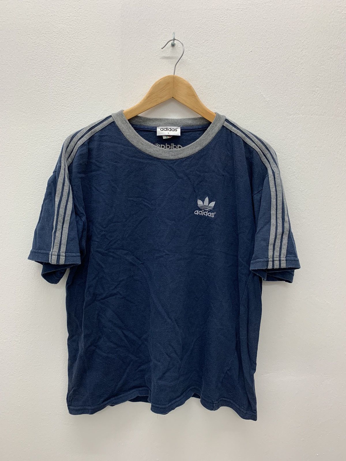 Adidas Vintage 80s Adidas Trefoil Tshirt Size US M / EU 48-50 / 2 - 1 Thumbnail