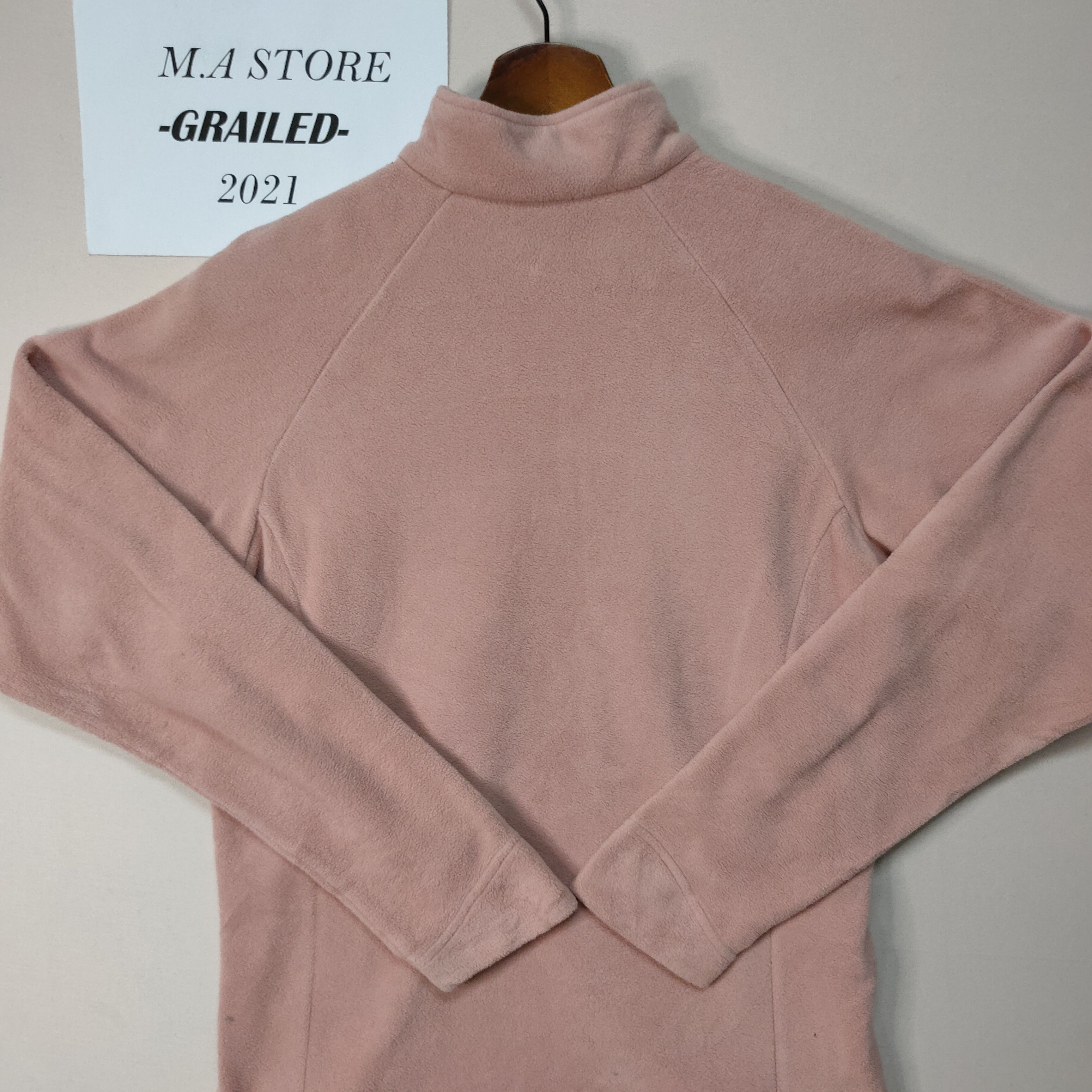 Montbell × Vintage VINTAGE MONTBELL EMBROIDERY SMALL LOGO SHIRTS Size US S / EU 44-46 / 1 - 2 Thumbnail