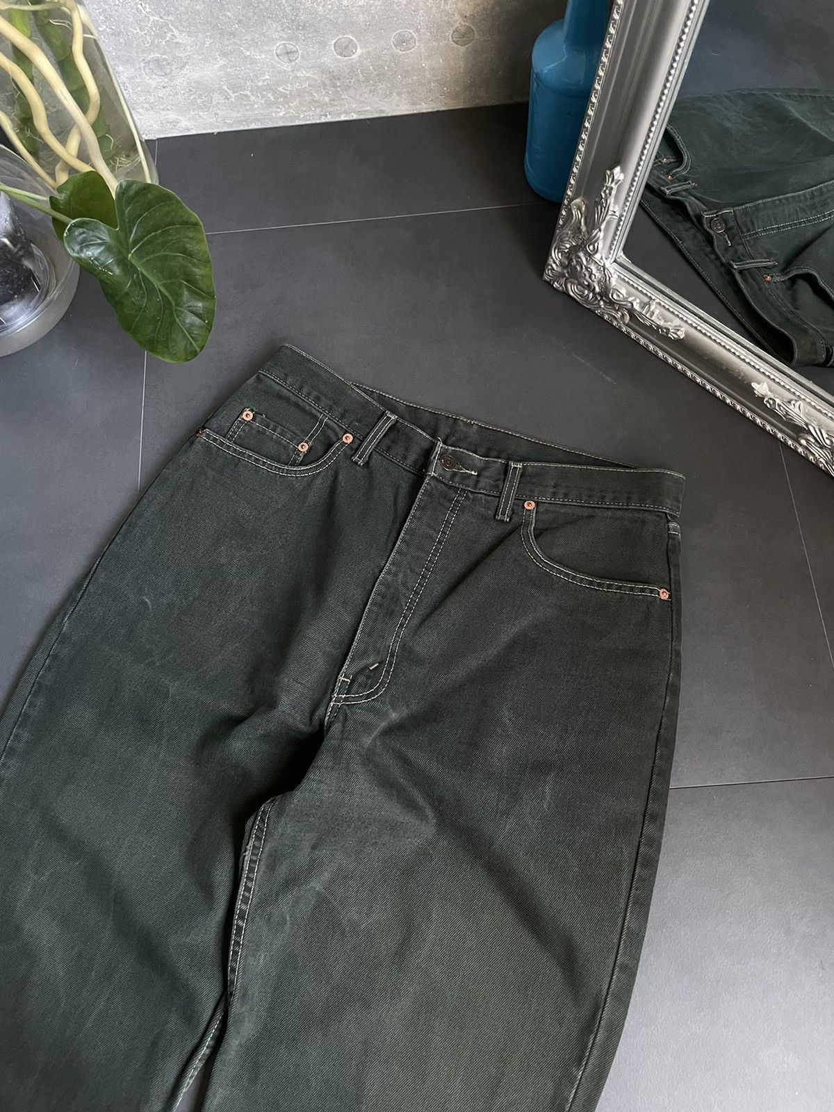 Japanese Brand Vintage Levi’s 881 Green Rare Perfect Faded Baggy Pants Y2K Size US 33 - 5 Thumbnail
