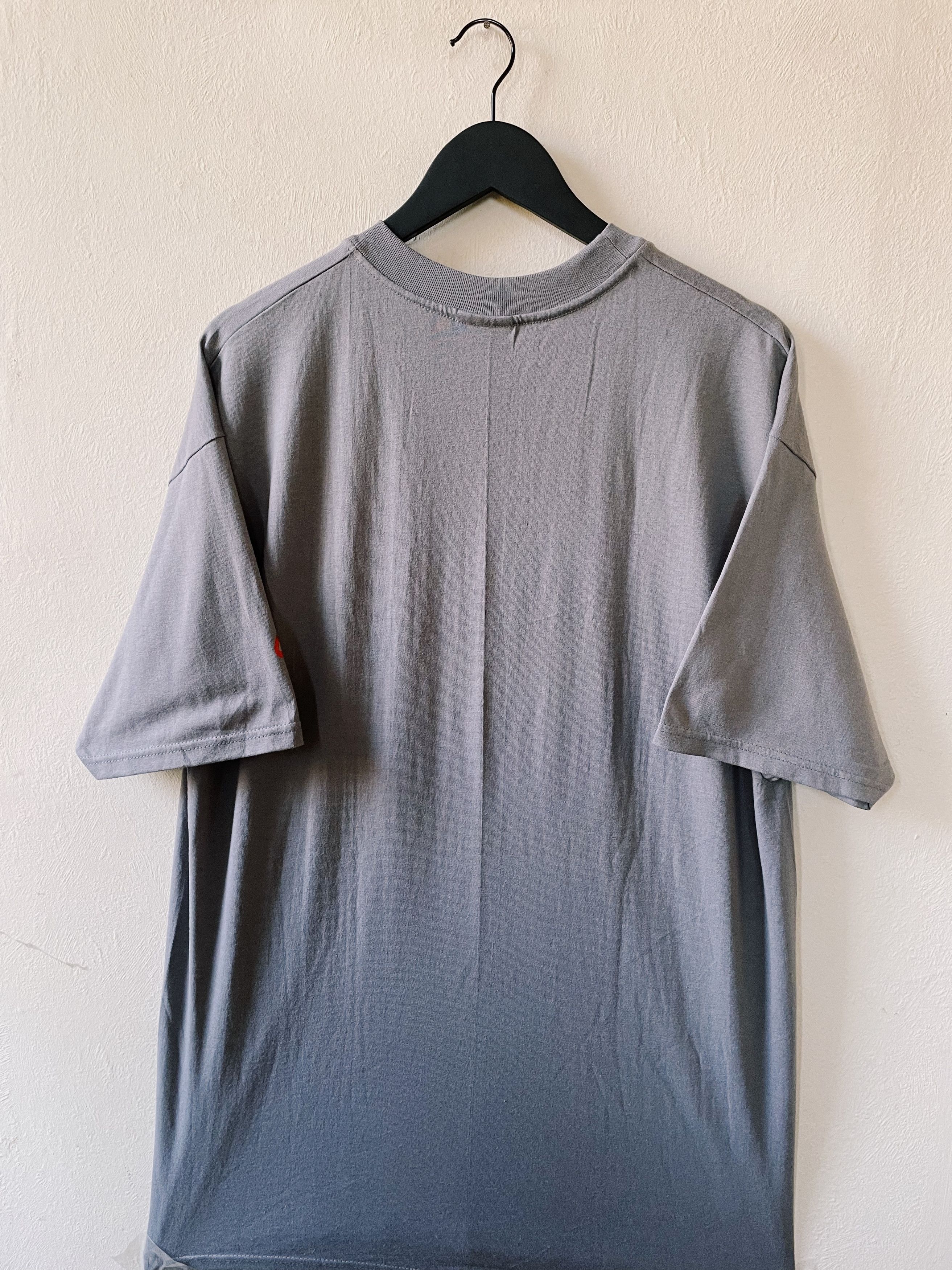 Cartoon Network × DC Comics × Vintage Vintage 2000 DC Comics Batman Beyond Graphitti T-shirt Gray Size US XL / EU 56 / 4 - 2 Thumbnail