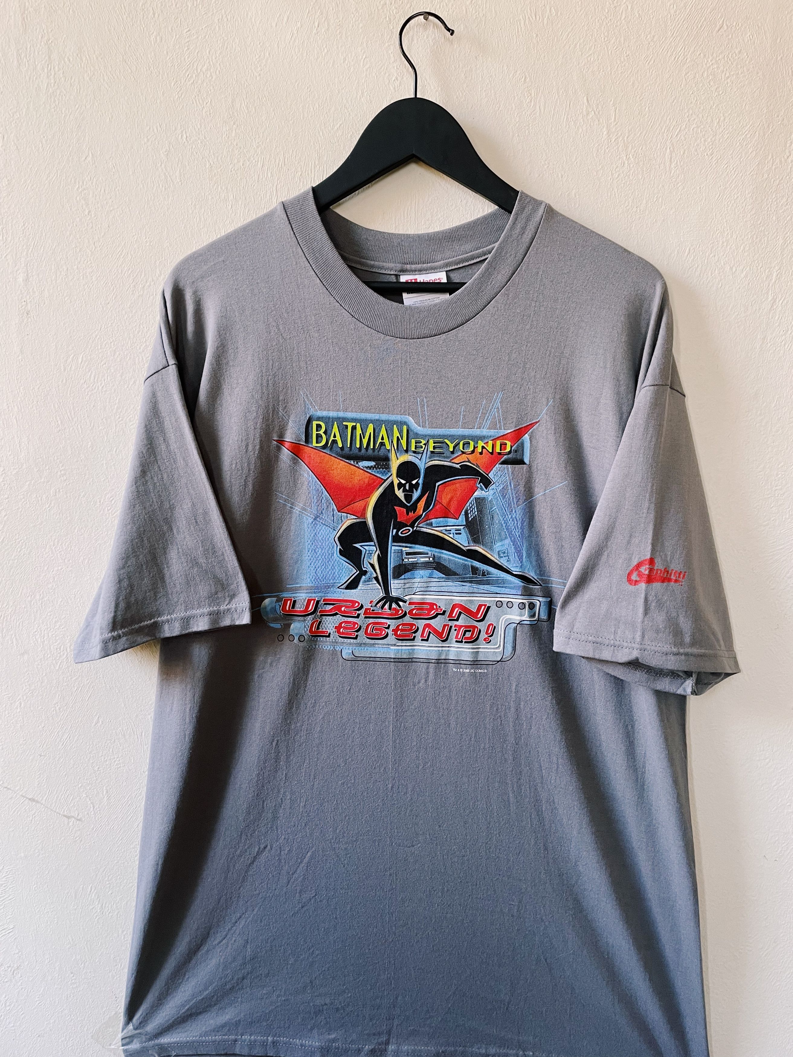 image of Cartoon Network x Dc Comics Vintage 2000 Dc Comics Batman Beyond Graphitti T-Shirt Gray in Grey (Si