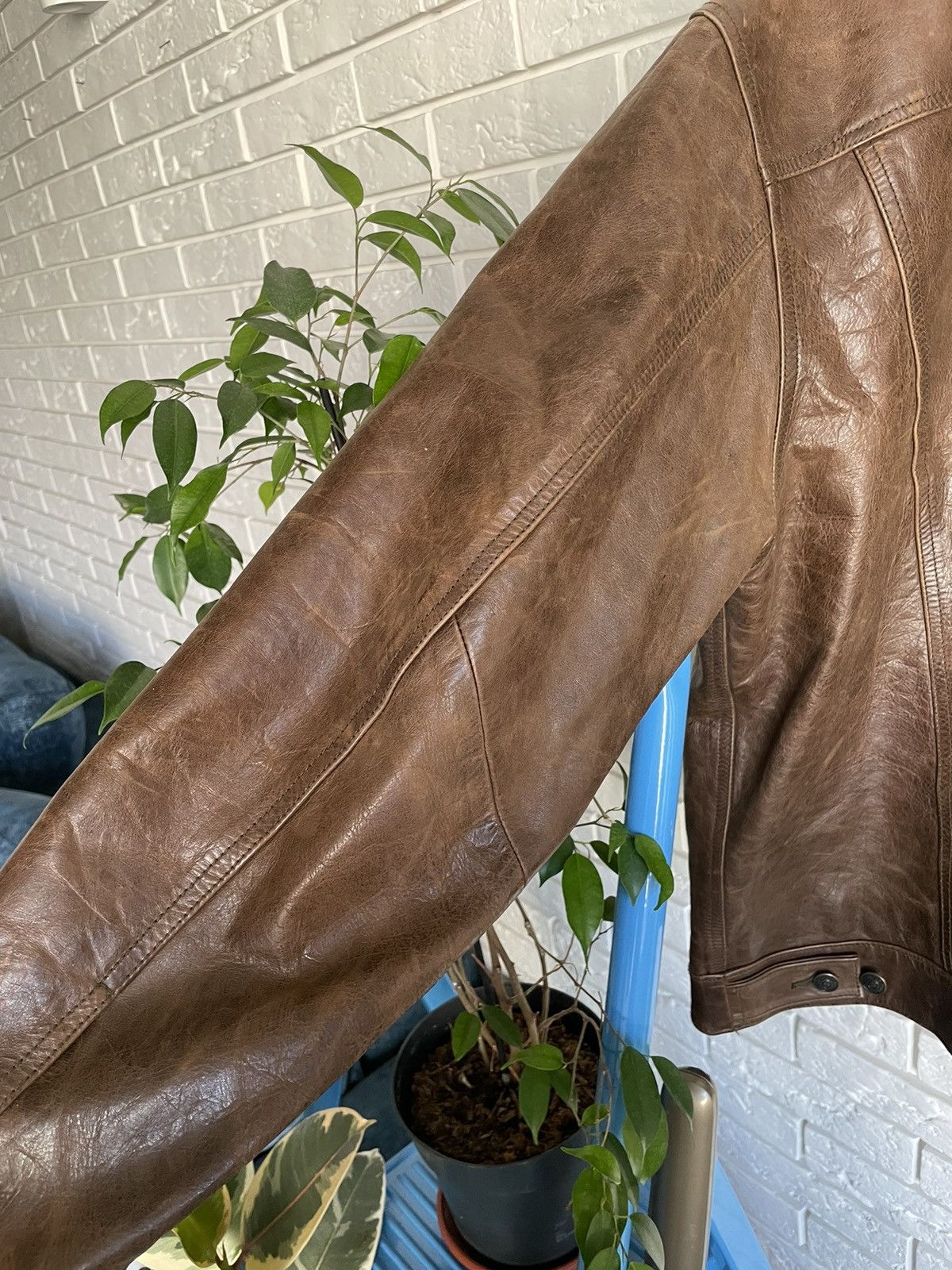 Gap Vintage Gap Brown Leather Trucker Jacket Motorcycle Style Size US L / EU 52-54 / 3 - 11 Thumbnail