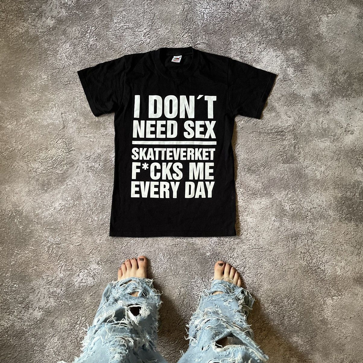 Vintage Vintage Y2k Adult “ I Dont Need Sex Skate Fuck “ Funny Tee