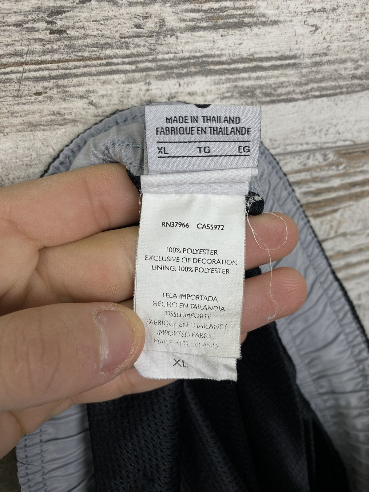 Nike × Vintage Mens Vintage Nike Cargo shorts streetwear y2k rare acg drill Size US 36 / EU 52 - 6 Thumbnail