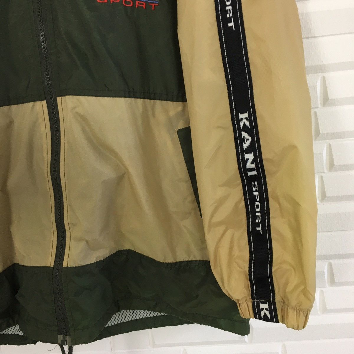 Karl Kani Kani Sport Colour Block Windbreaker Size US L / EU 52-54 / 3 - 4 Thumbnail