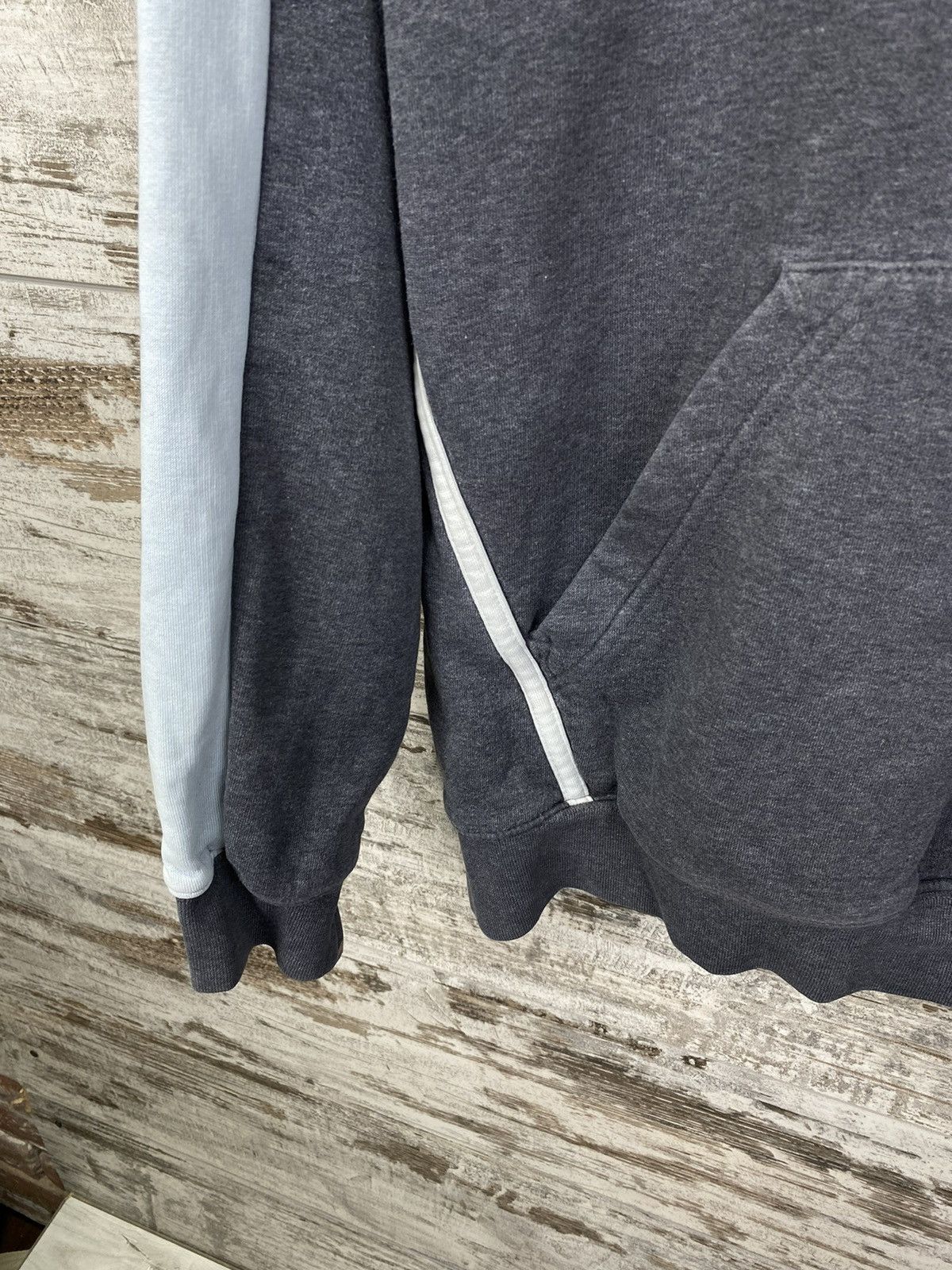 Nike Mens Vintage Nike Hoodie big logo swoosh tn acg streetwear Size US M / EU 48-50 / 2 - 3 Thumbnail